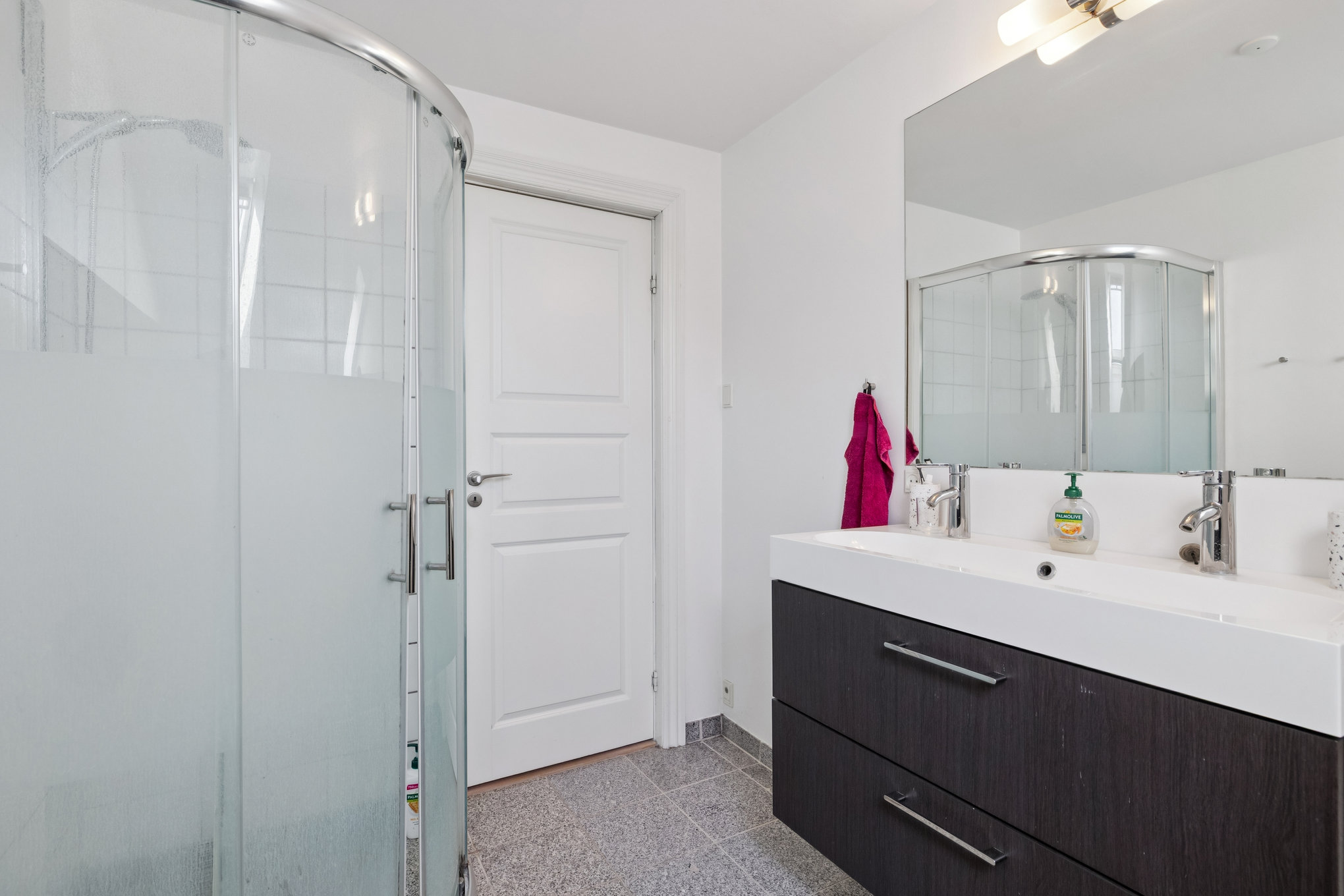 Fremhævet badeværelse billede i fuldskærmstilstand. Billede af Lille Voldgade 5, 4. tv., 8900 Randers C