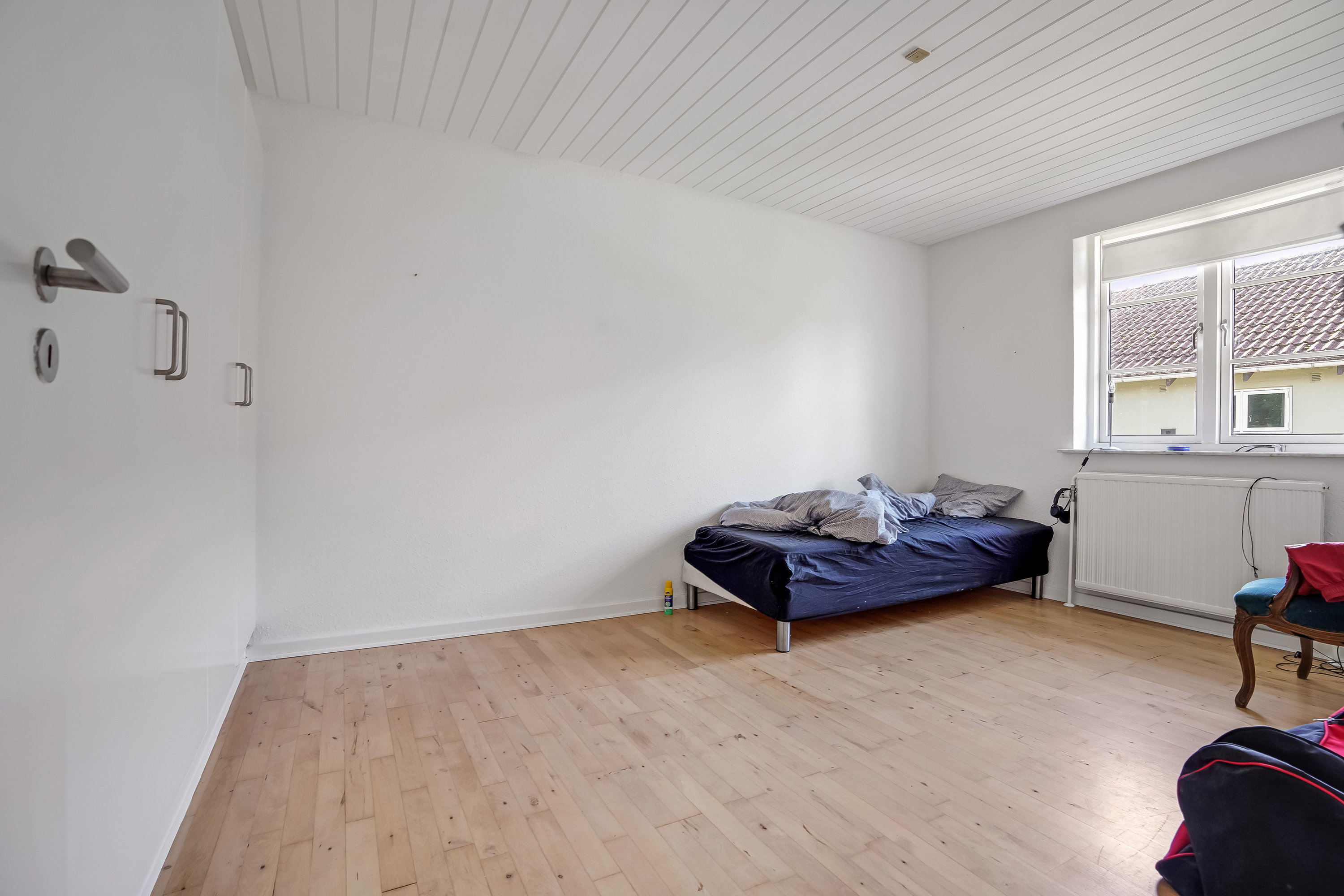 Fremhævet værelse billede i fuldskærmstilstand. Billede af Marslev Stationsvej 2, 5290 Marslev