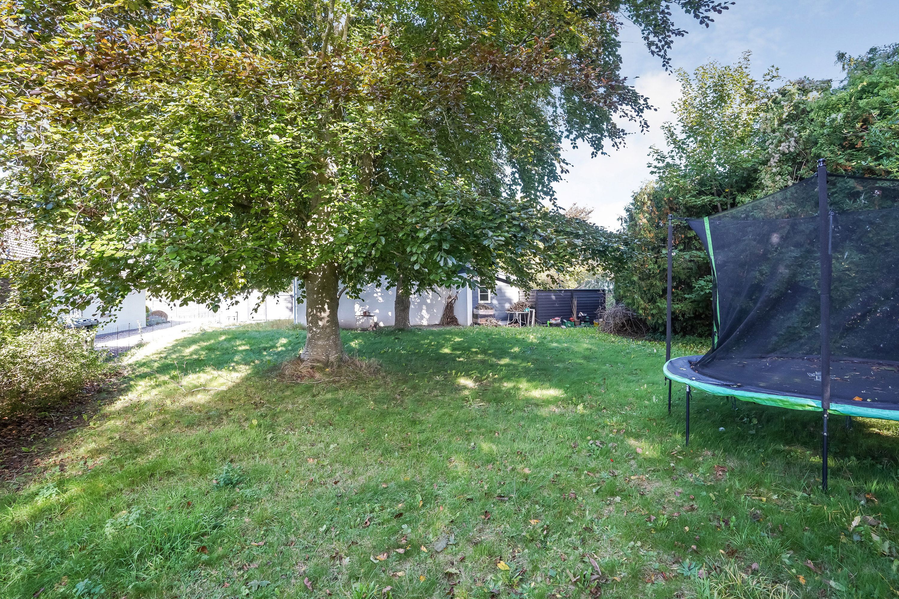 Fremhævet have billede i fuldskærmstilstand. Billede af Marslev Stationsvej 2, 5290 Marslev