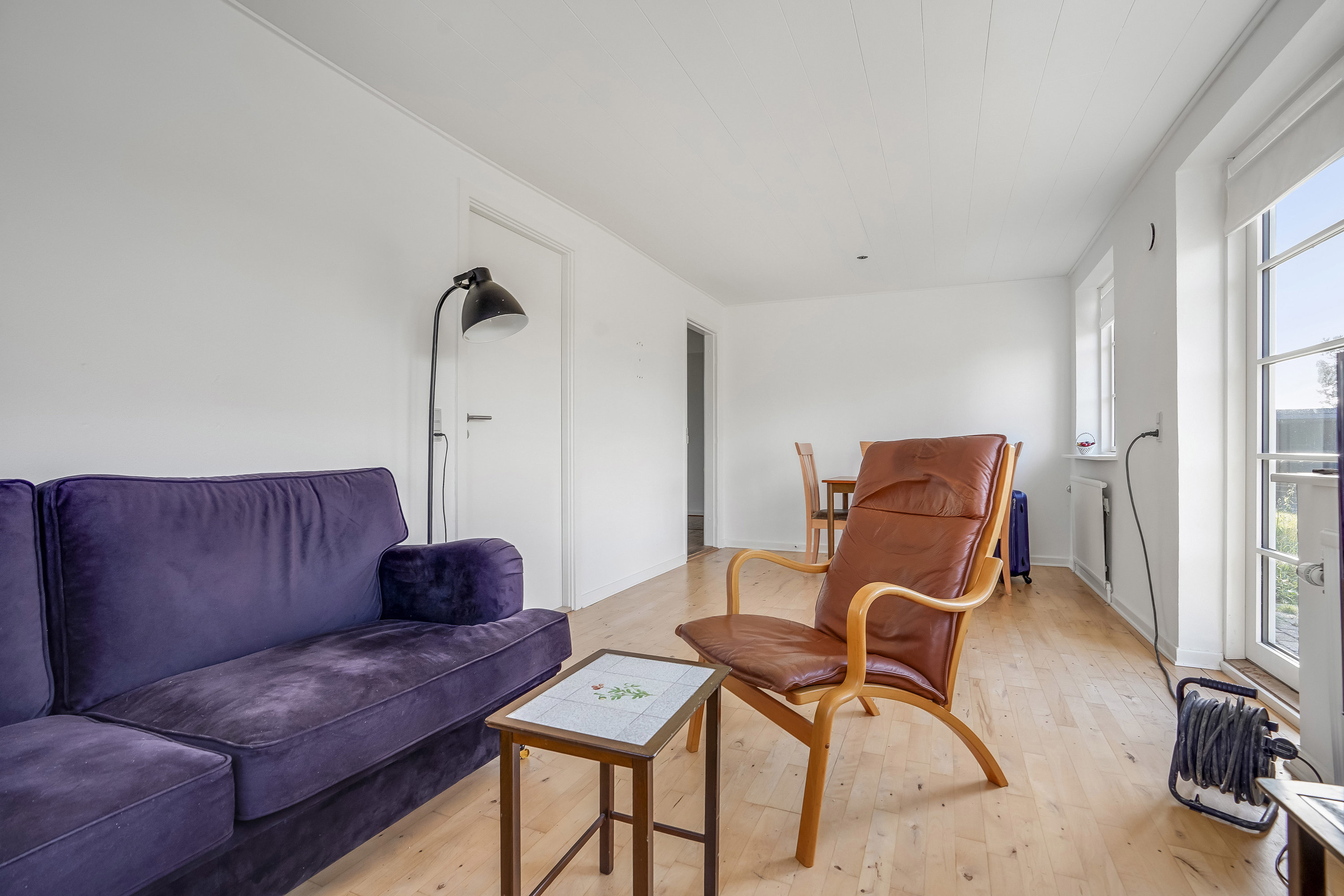 Fremhævet stue billede i fuldskærmstilstand. Billede af Marslev Stationsvej 2, 5290 Marslev