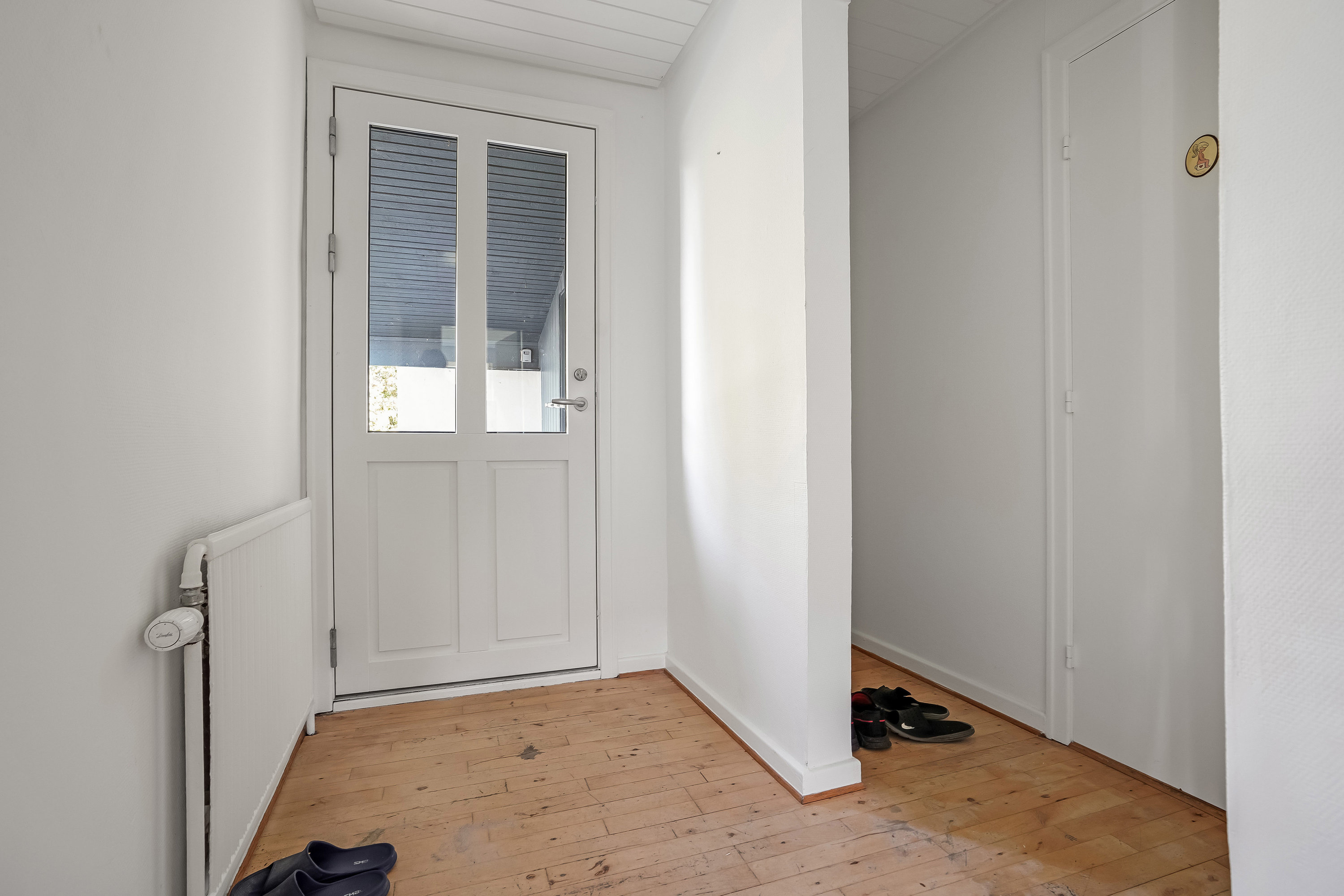 Fremhævet entré billede i fuldskærmstilstand. Billede af Marslev Stationsvej 2, 5290 Marslev