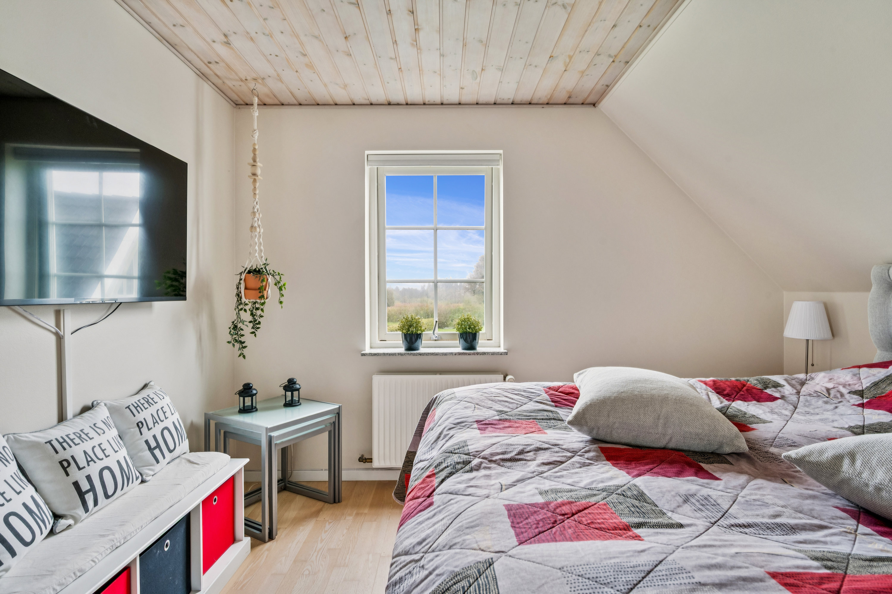 Fremhævet værelse billede i fuldskærmstilstand. Billede af Haarvej 28, Haar, 8382 Hinnerup