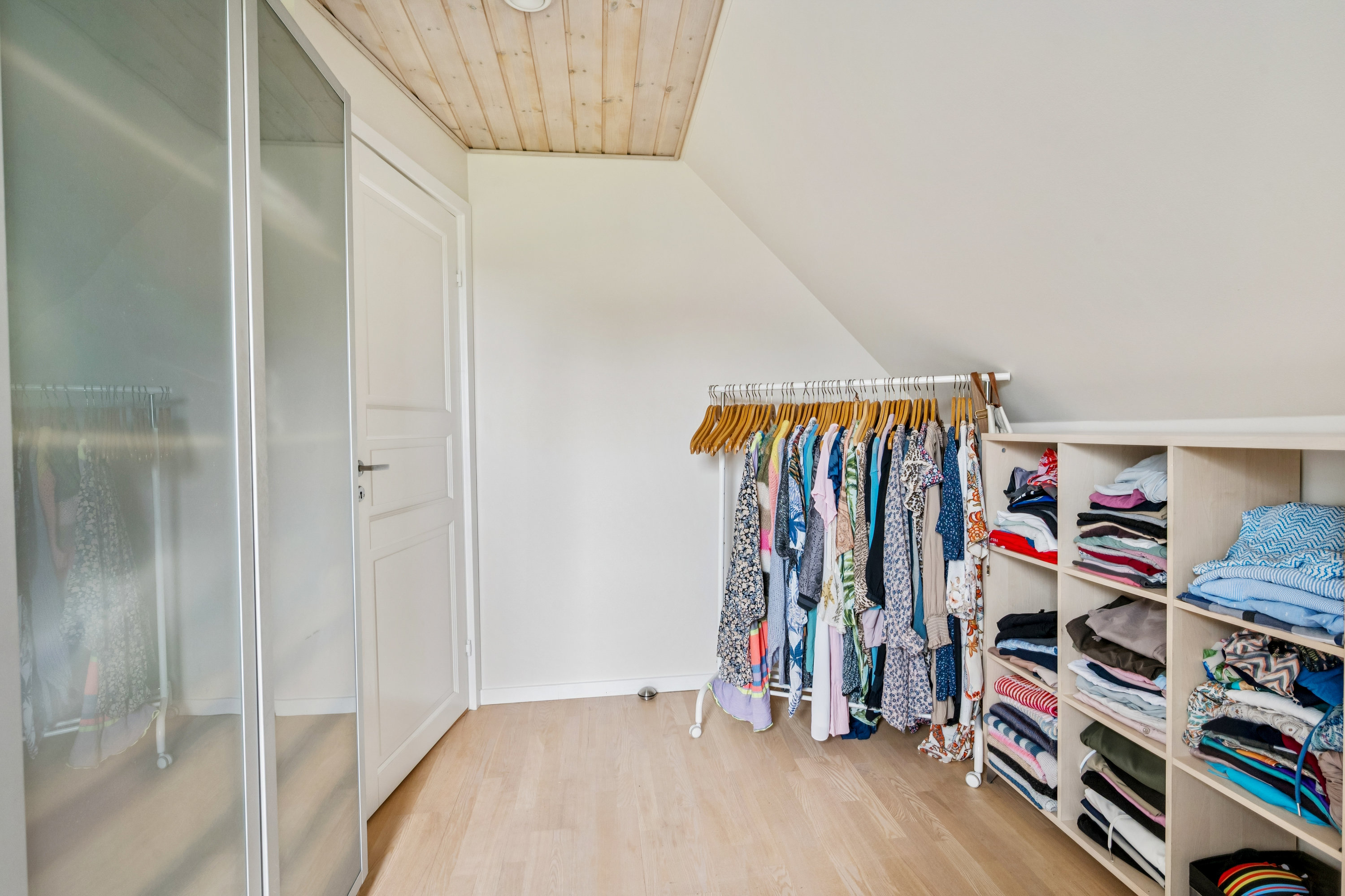 Fremhævet værelse billede i fuldskærmstilstand. Billede af Haarvej 28, Haar, 8382 Hinnerup