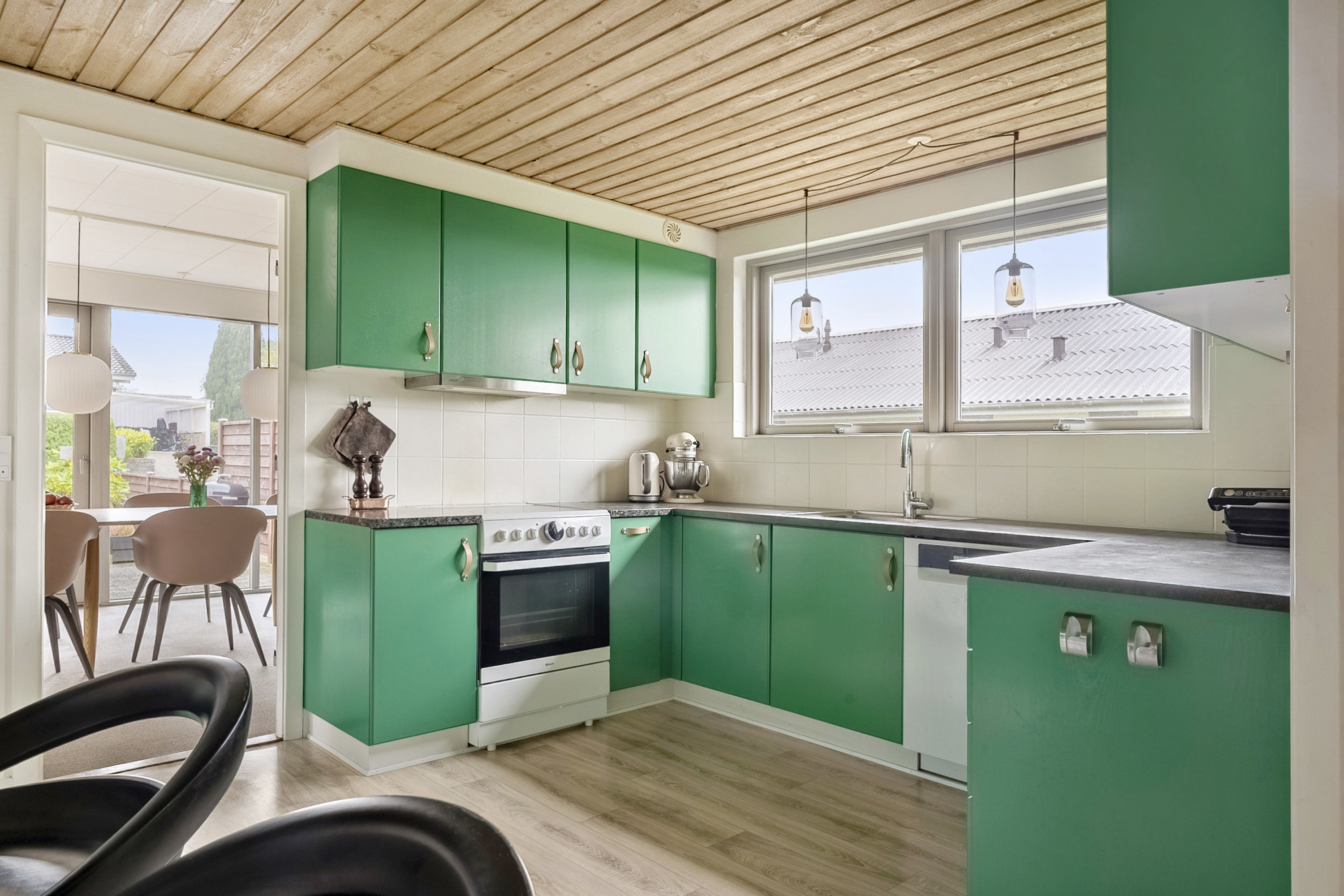 Fremhævet køkken billede i fuldskærmstilstand. Billede af Vestergårdsvej 60, Tyrsted, 8700 Horsens