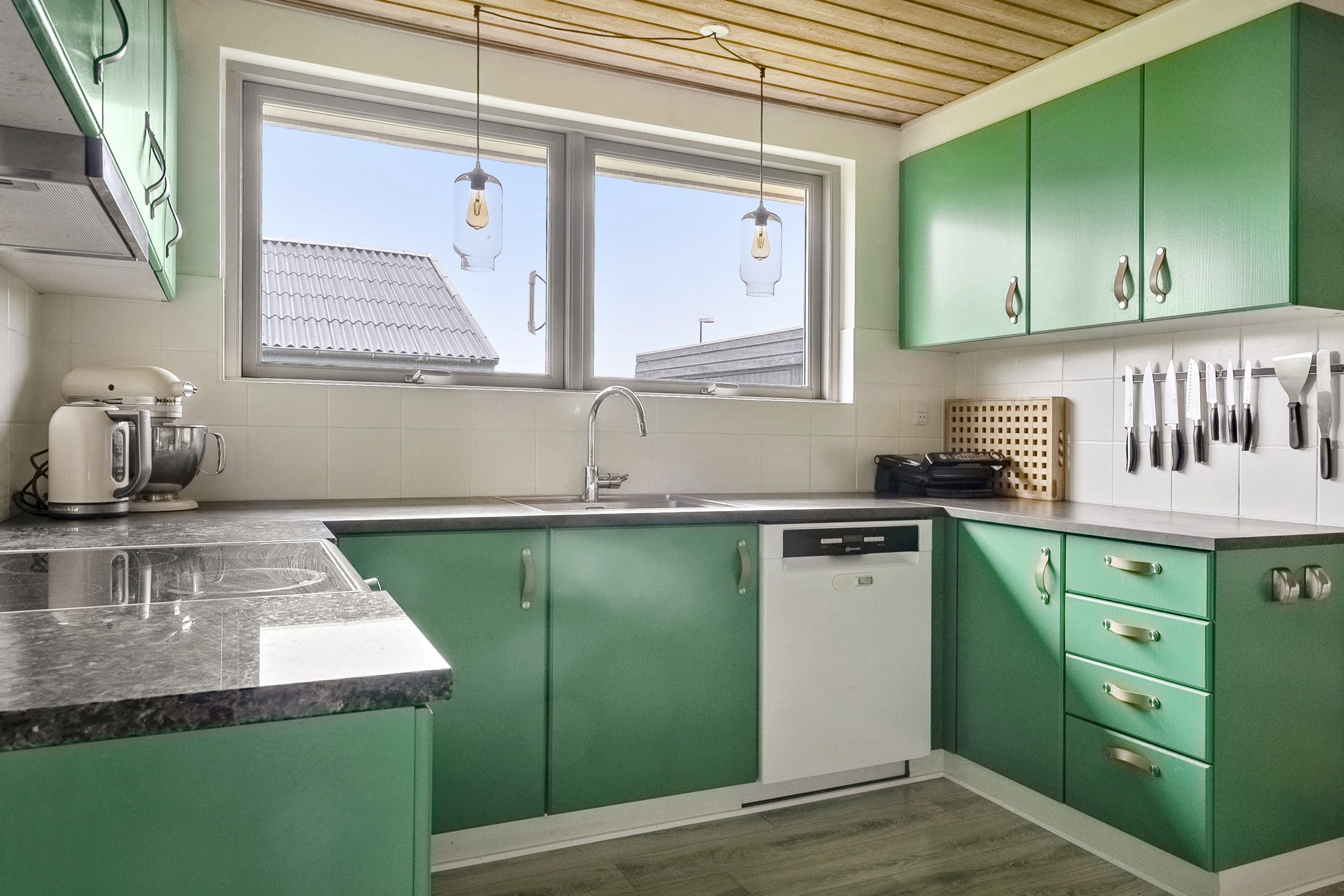 Fremhævet køkken billede i fuldskærmstilstand. Billede af Vestergårdsvej 60, Tyrsted, 8700 Horsens