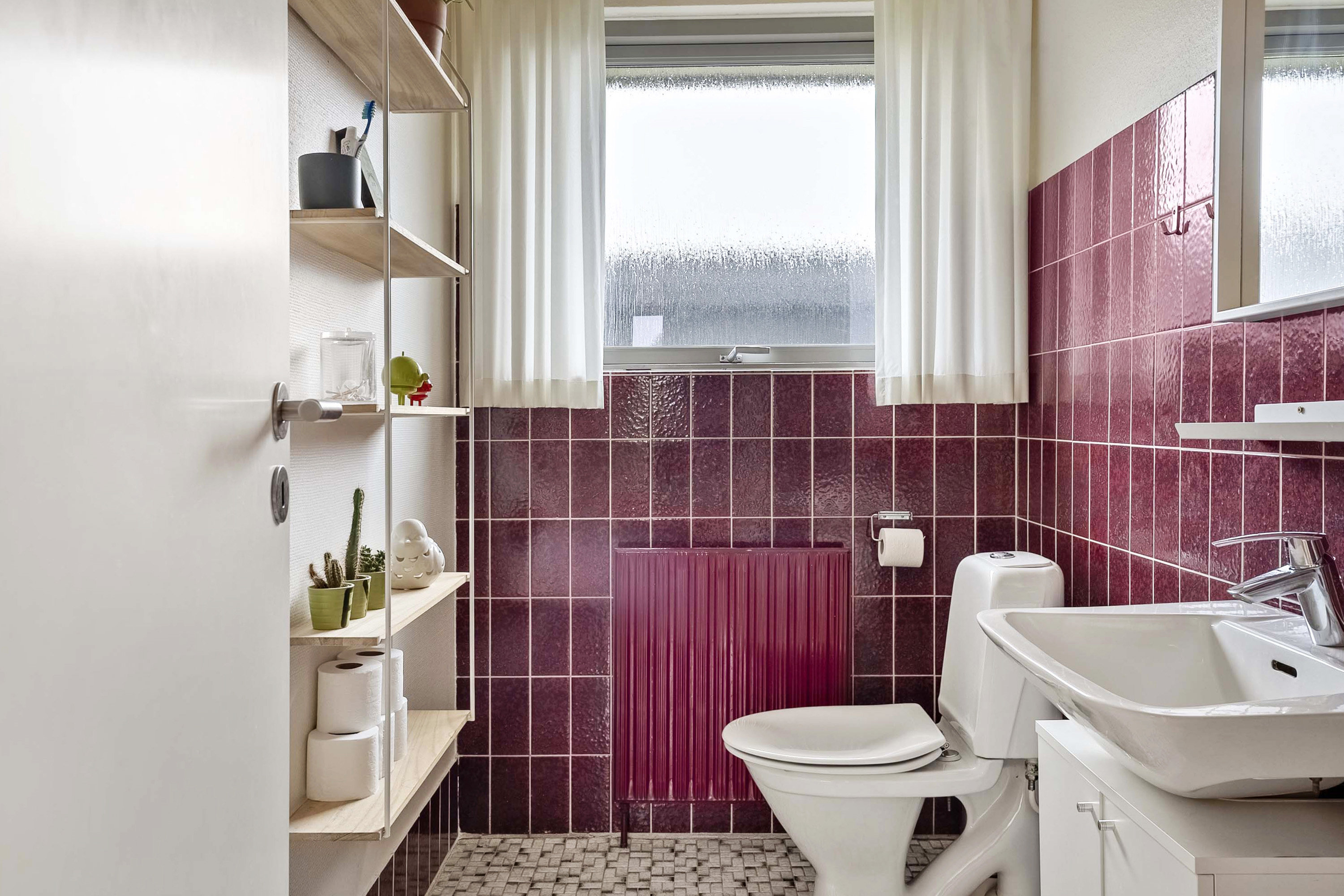 Fremhævet badeværelse billede i fuldskærmstilstand. Billede af Vestergårdsvej 60, Tyrsted, 8700 Horsens