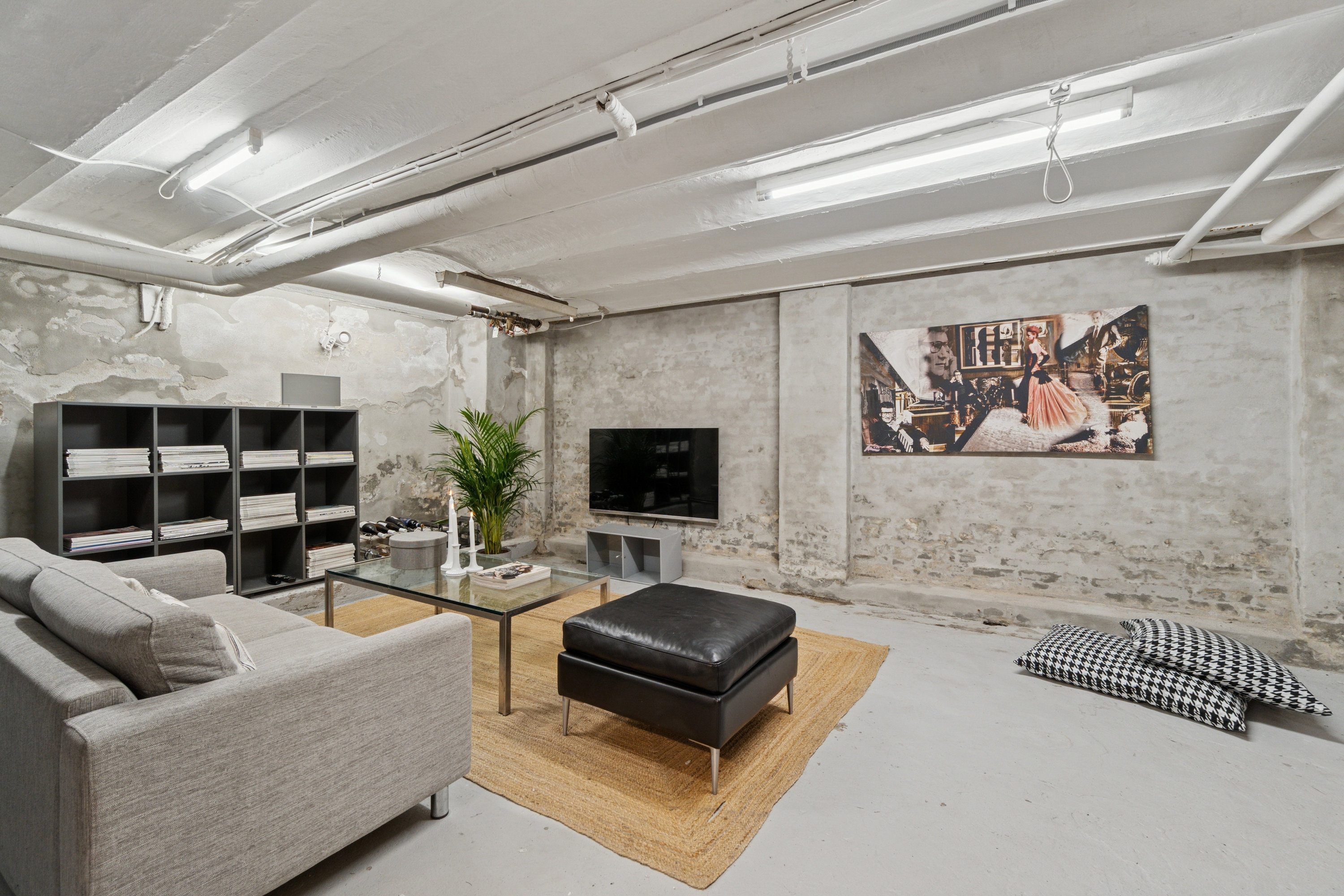 Fremhævet kælder billede i fuldskærmstilstand. Billede af H.C. Ørsteds Vej 31, st.. tv., 1879 Frederiksberg C