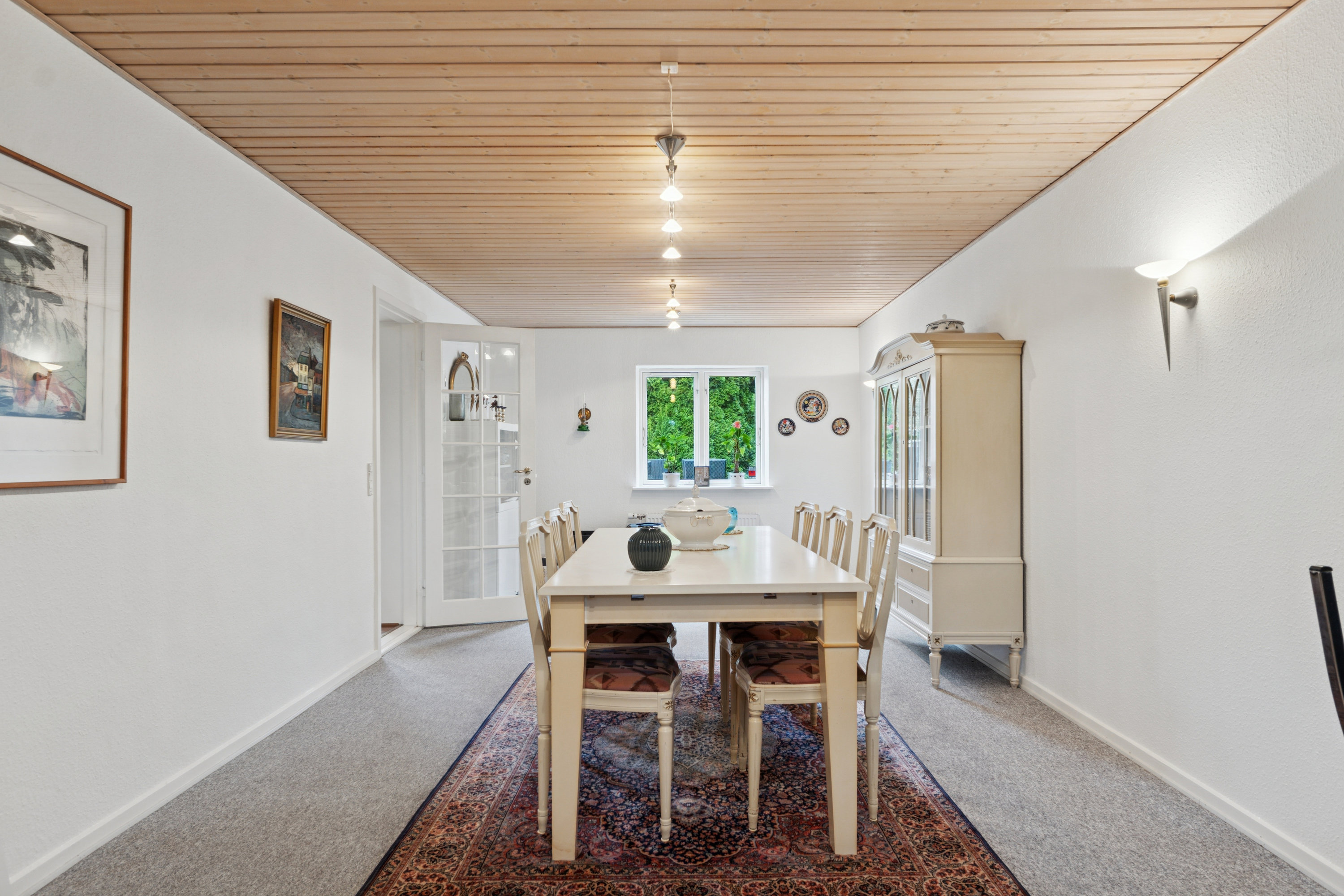 Fremhævet spisestue billede i fuldskærmstilstand. Billede af Højbyvej 6, Højby, 5260 Odense S