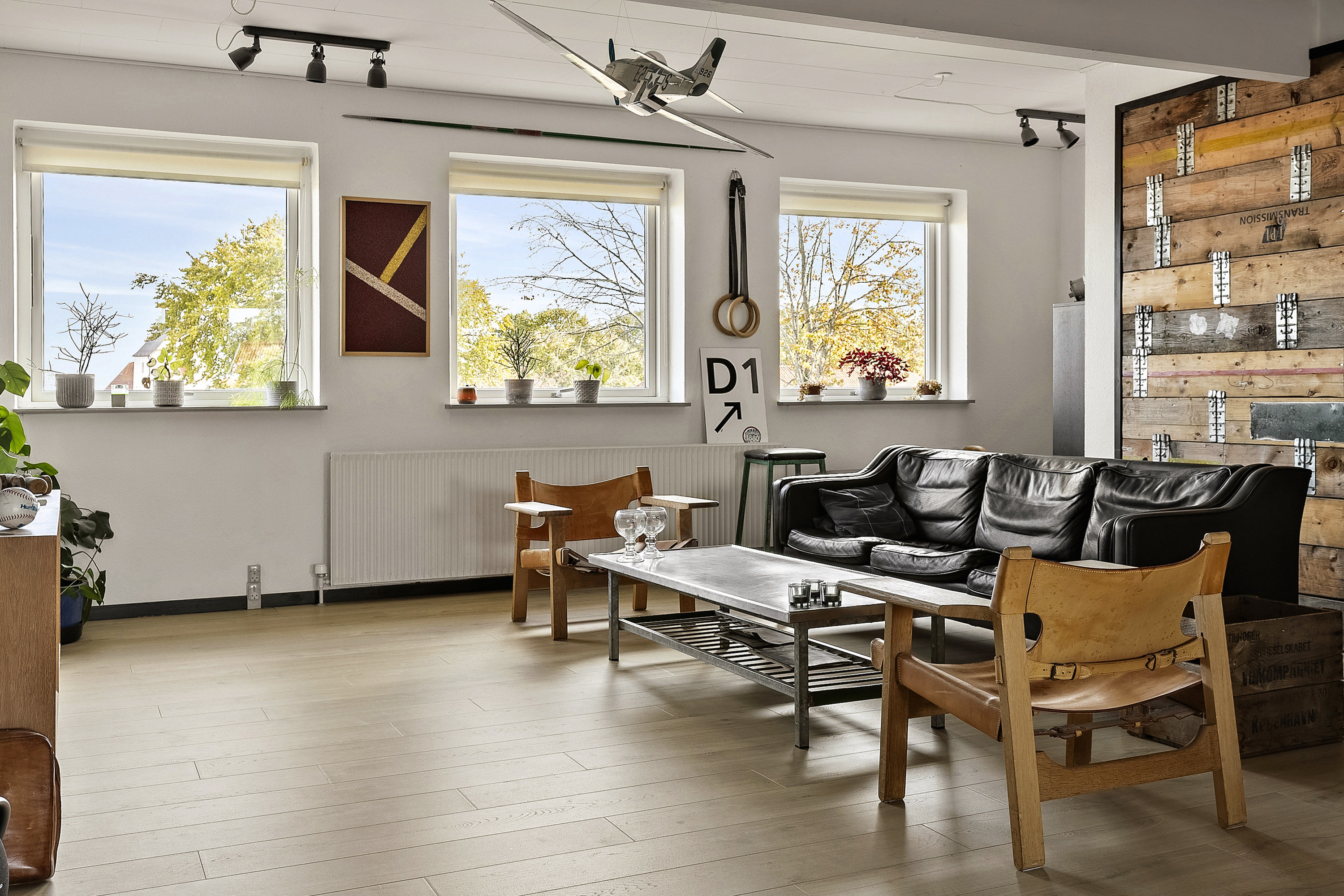 Fremhævet stue billede i fuldskærmstilstand. Billede af Nørre Alle 7, 1., 8362 Hørning