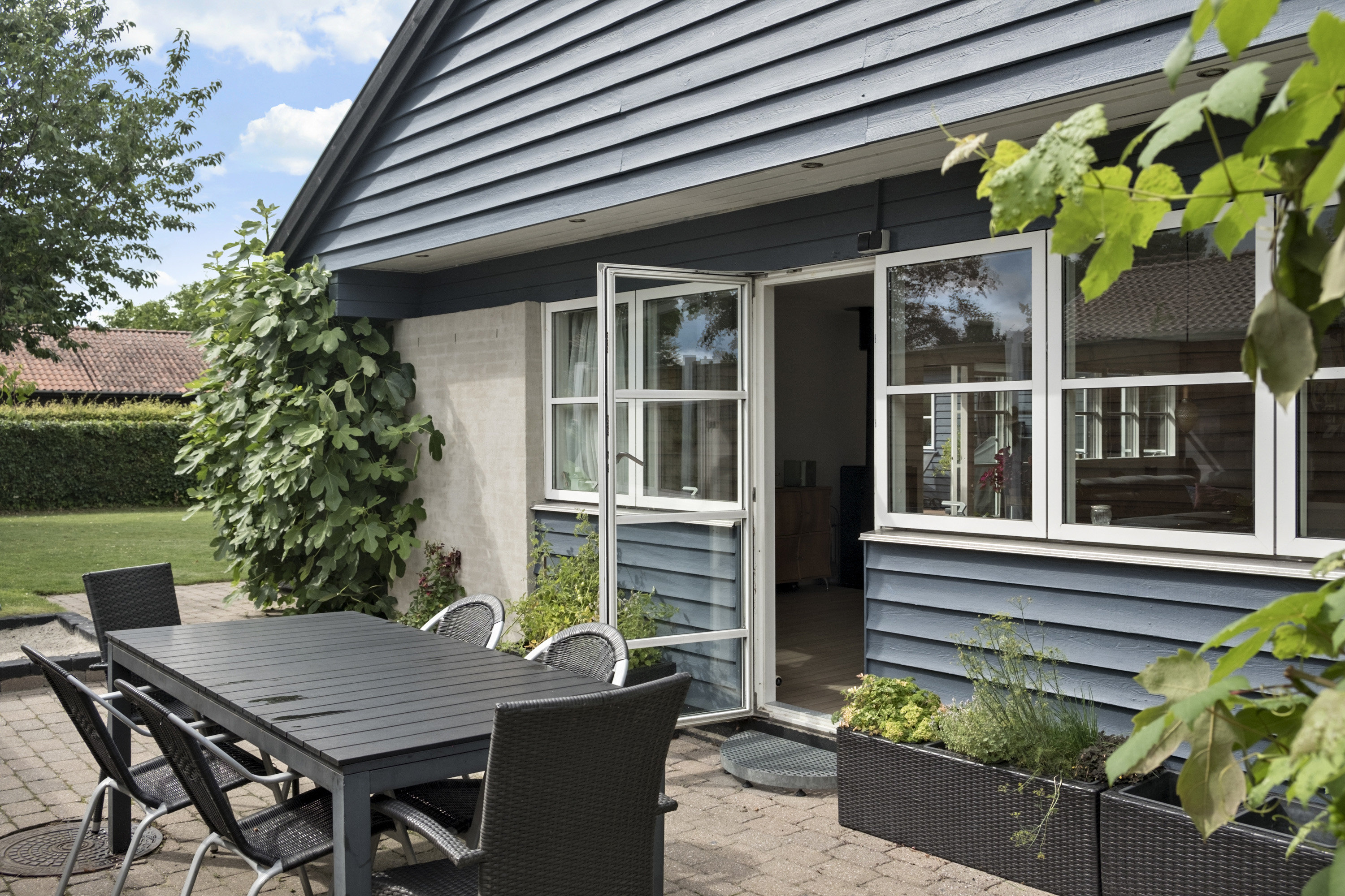 Fremhævet  billede i fuldskærmstilstand. Billede af Langkær Vænge 44, 3500 Værløse