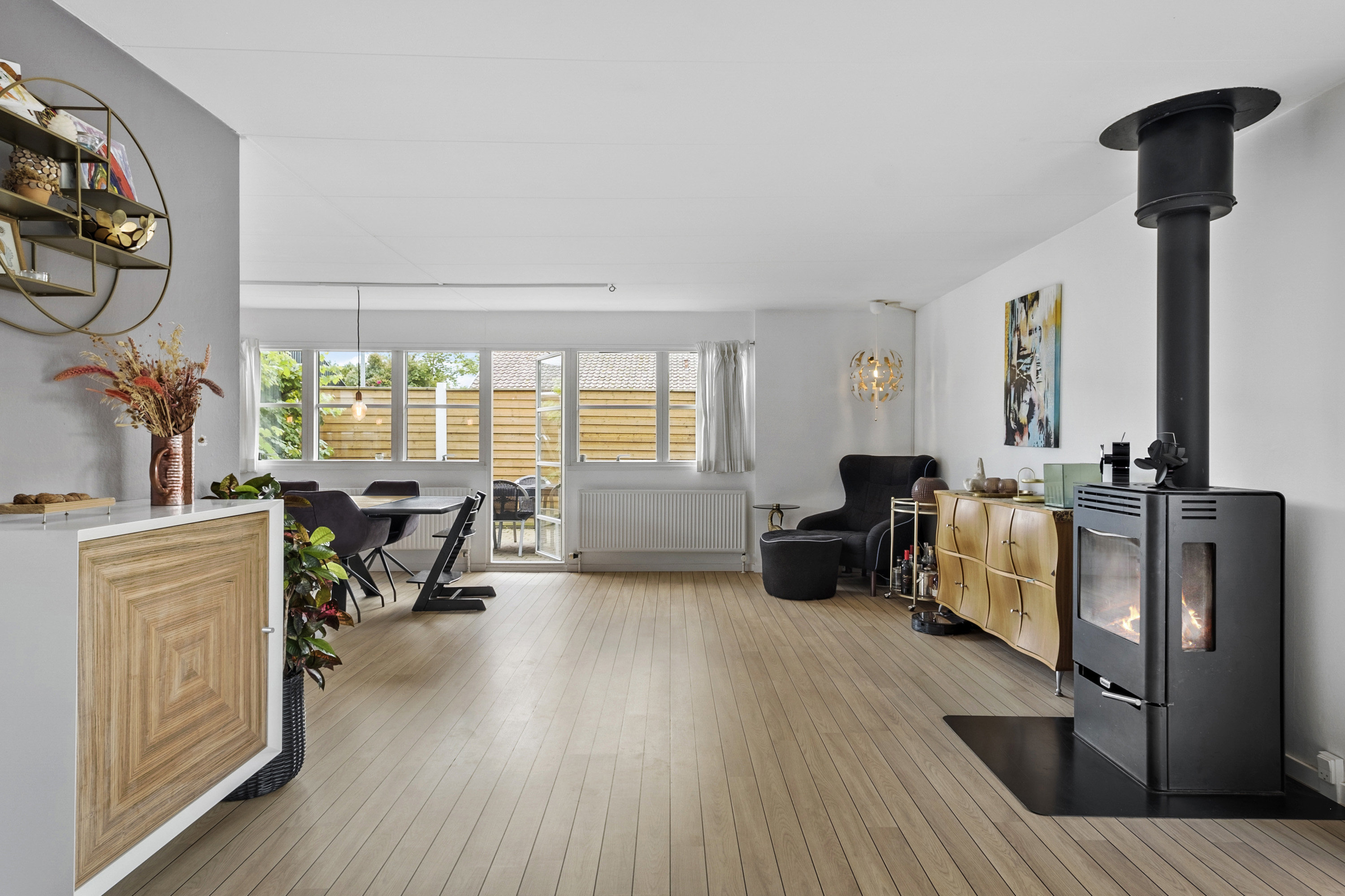 Fremhævet  billede i fuldskærmstilstand. Billede af Langkær Vænge 44, 3500 Værløse