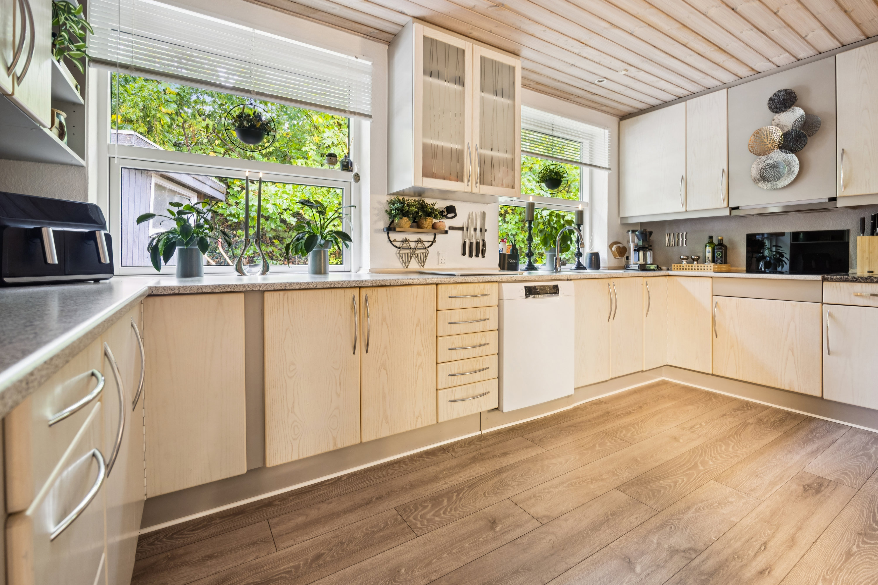 Fremhævet køkken billede i fuldskærmstilstand. Billede af Vinkelvej 34, 9500 Hobro