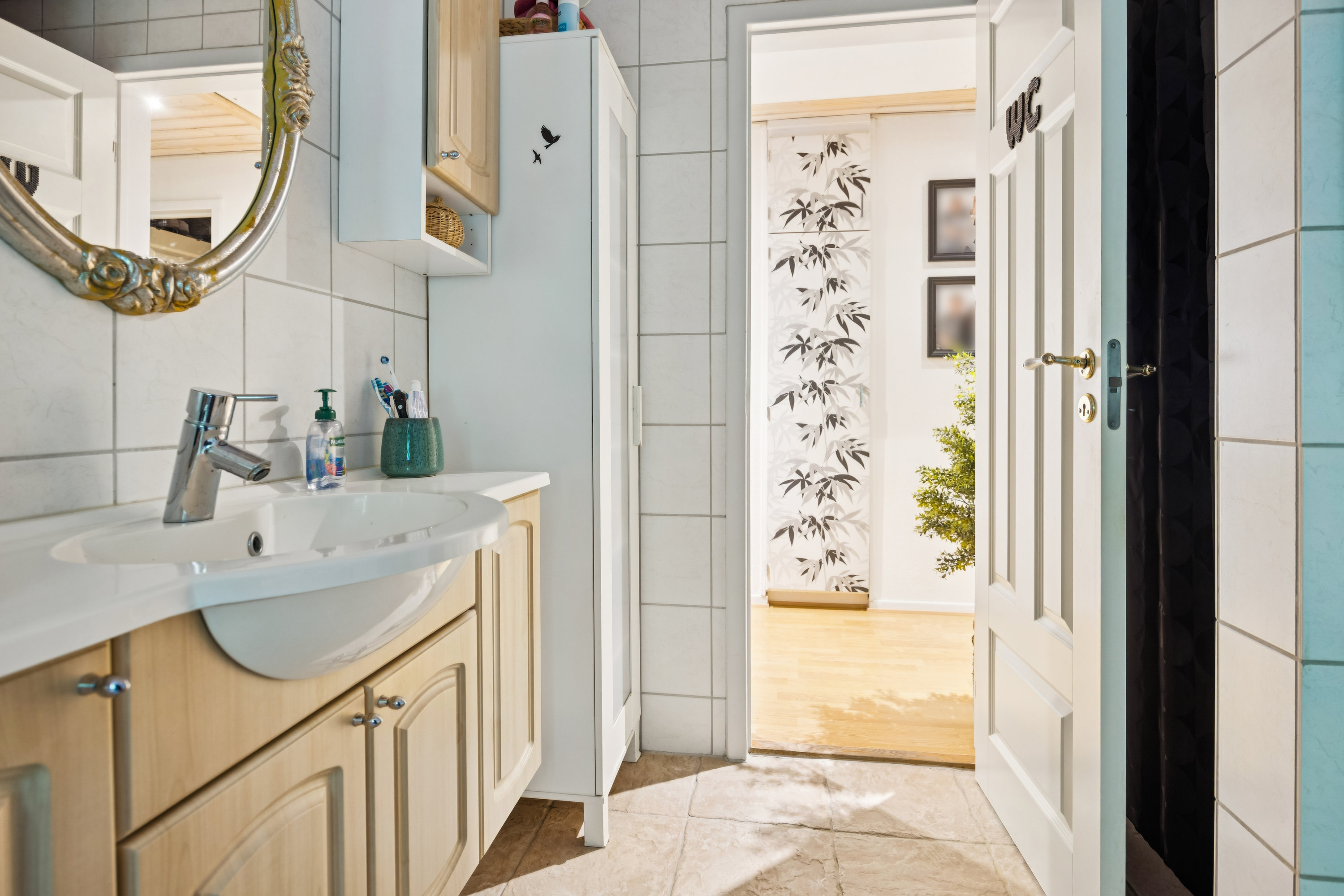 Fremhævet badeværelse billede i fuldskærmstilstand. Billede af Vinkelvej 34, 9500 Hobro