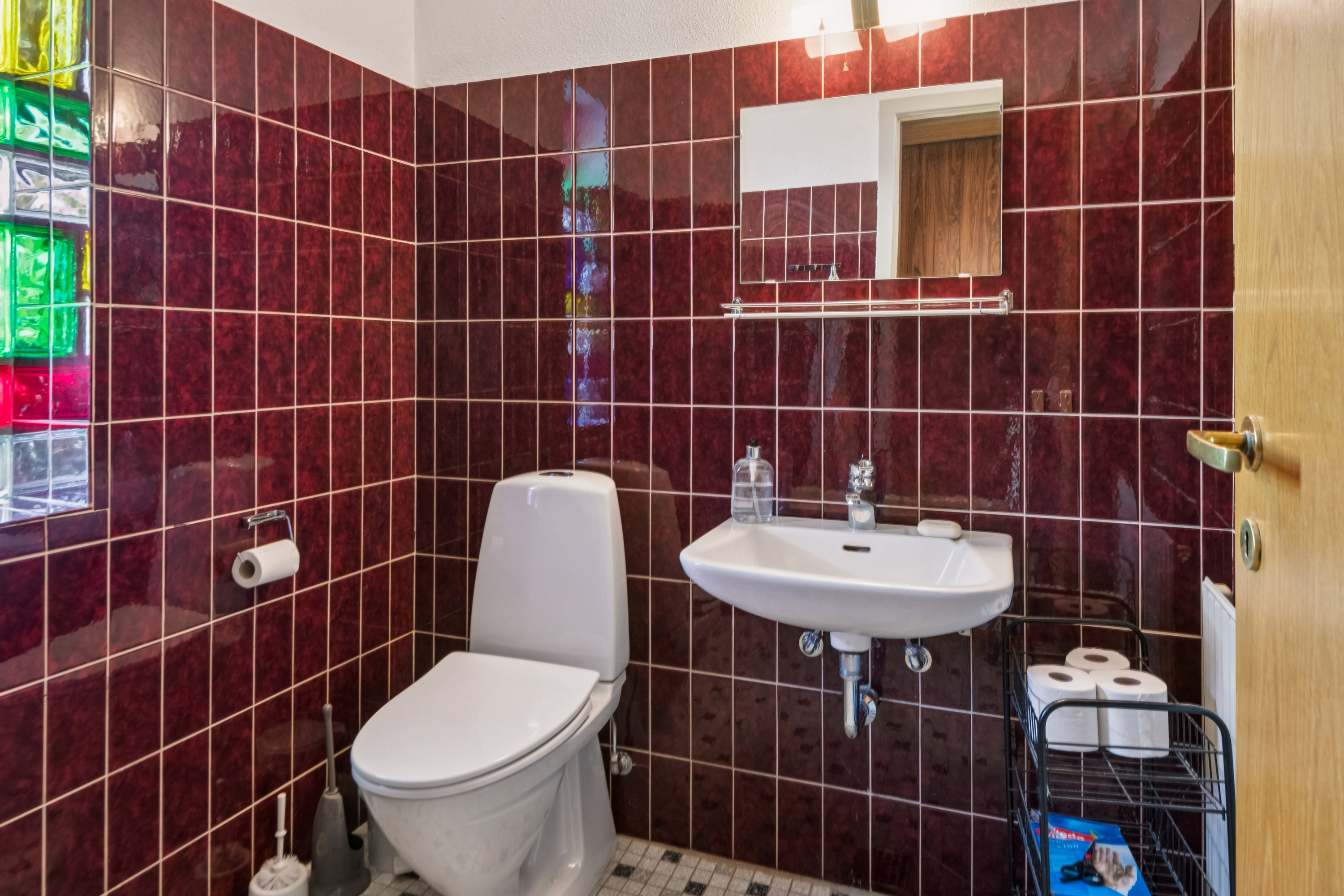 Fremhævet toilet billede i fuldskærmstilstand. Billede af Skrænten 11, 9520 Skørping