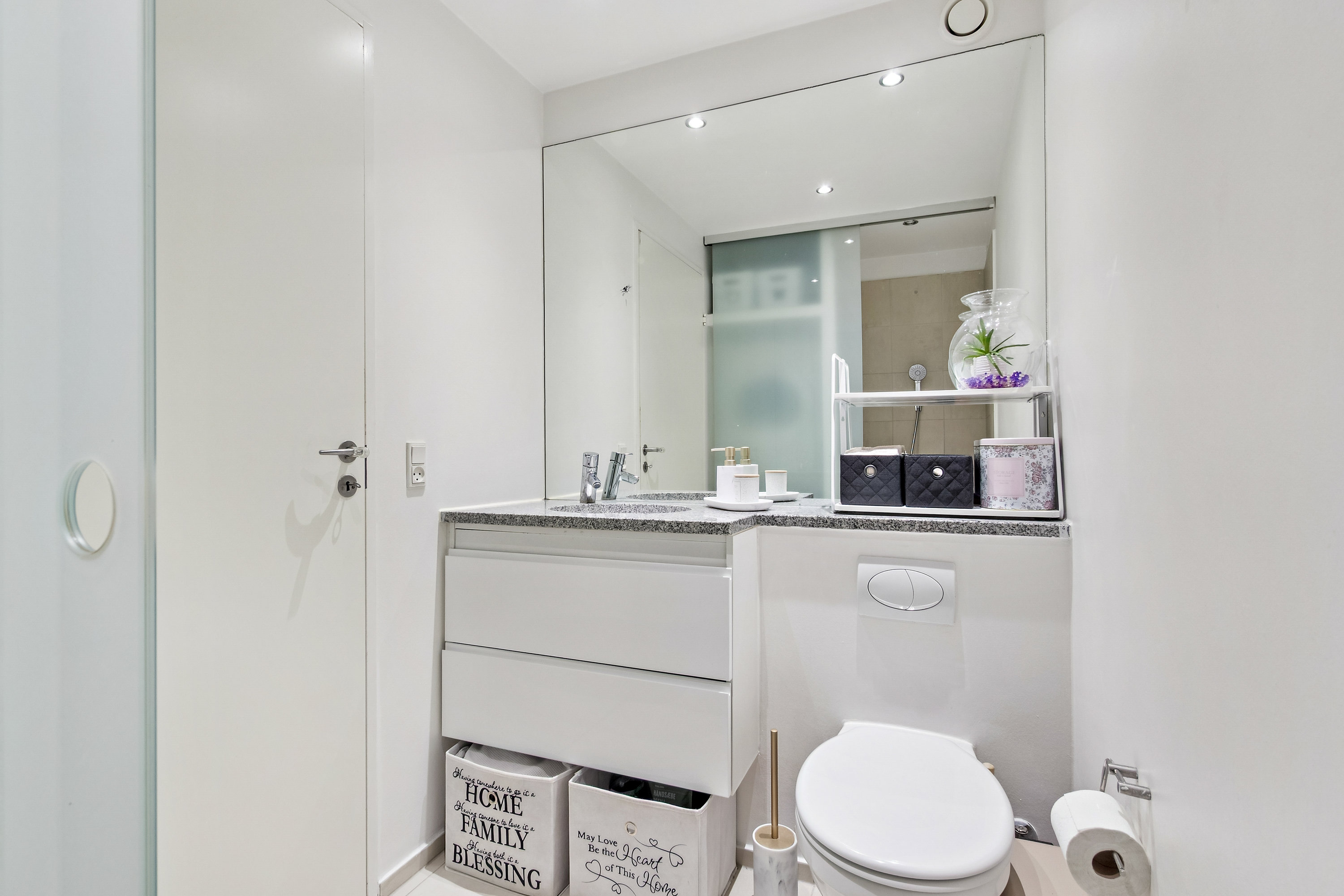 Fremhævet badeværelse billede i fuldskærmstilstand. Billede af Strandhaven 190, 2665 Vallensbæk Strand