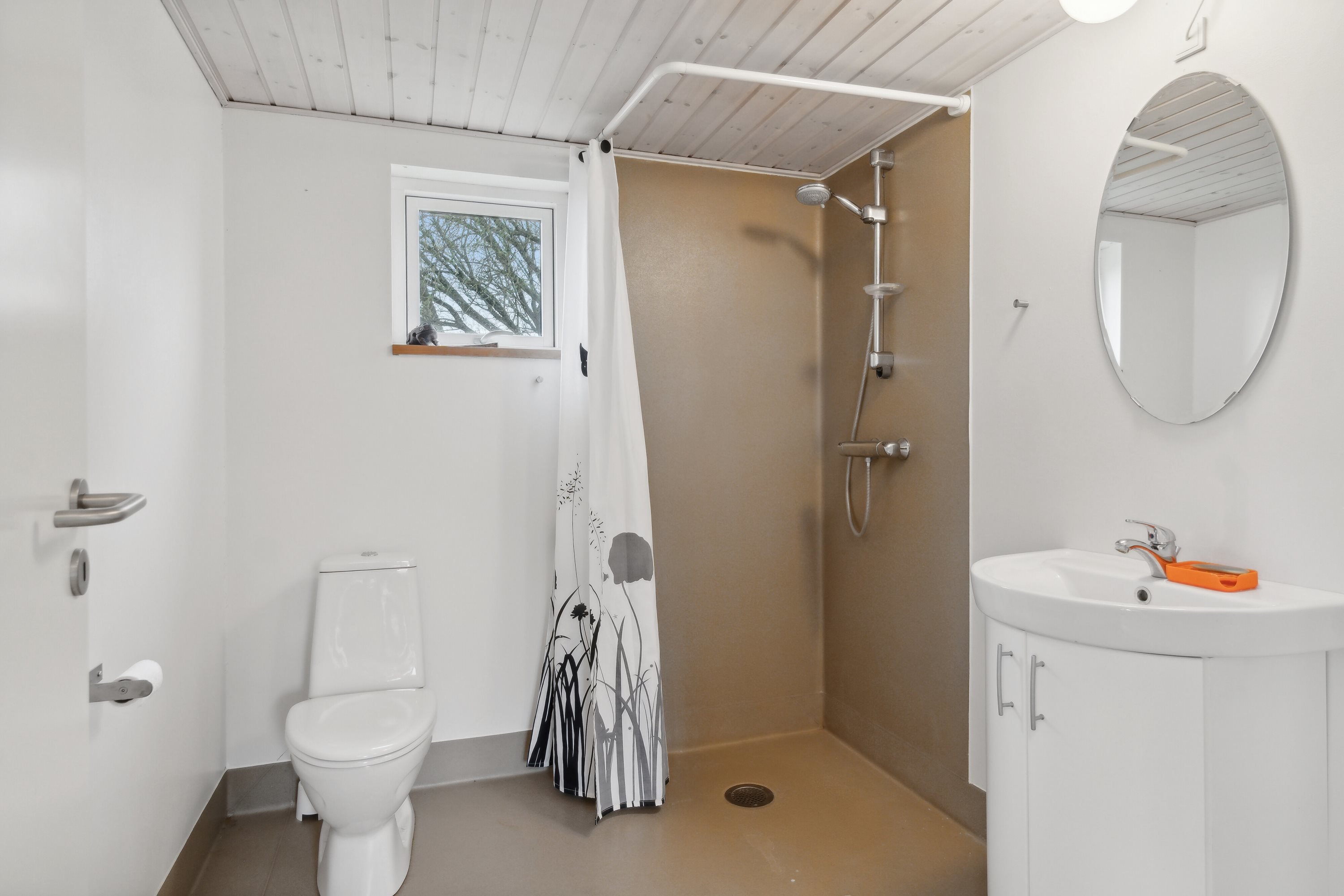 Fremhævet  billede i fuldskærmstilstand. Billede af Klokkerholm 5, Vistoft, 8420 Knebel