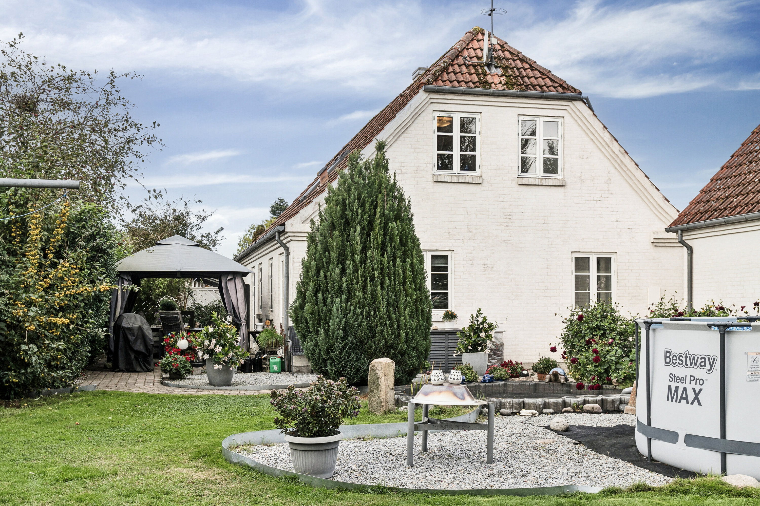 Fremhævet set fra haven billede i fuldskærmstilstand. Billede af Bispevej 8, 4500 Nykøbing Sj