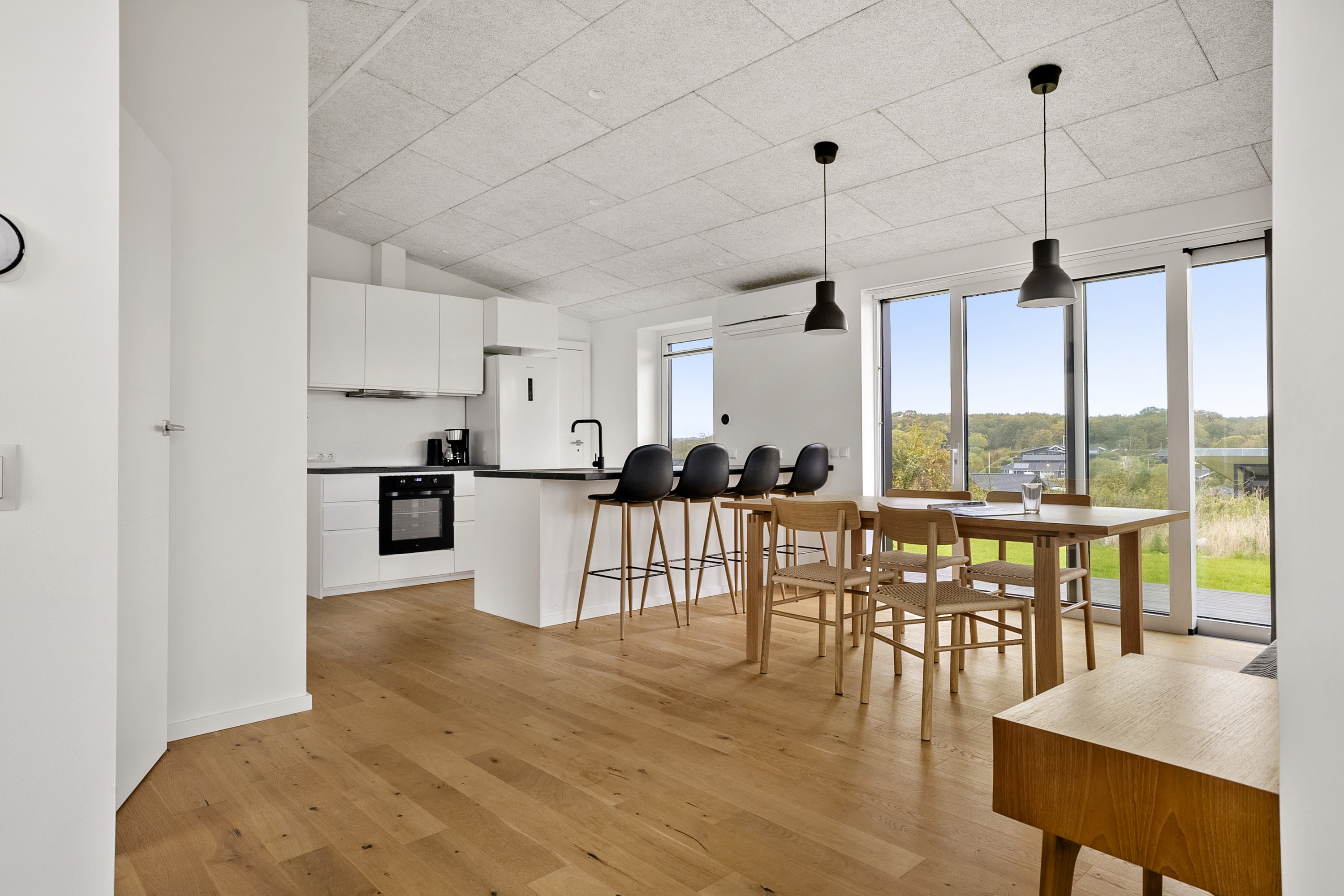 Fremhævet spisekøkken billede i fuldskærmstilstand. Billede af Blokhusskoven 31, 6100 Haderslev