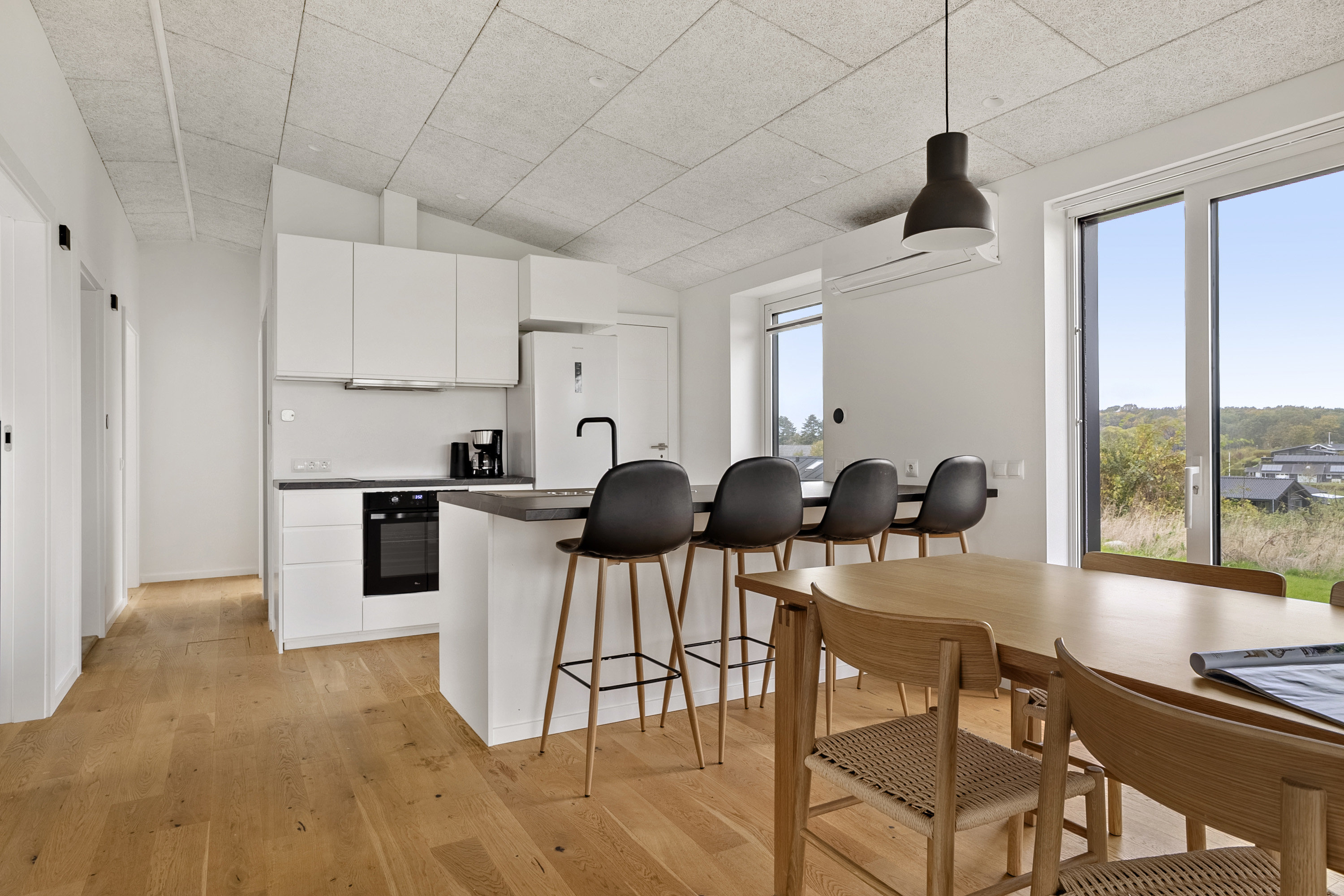 Fremhævet spisekøkken billede i fuldskærmstilstand. Billede af Blokhusskoven 31, 6100 Haderslev