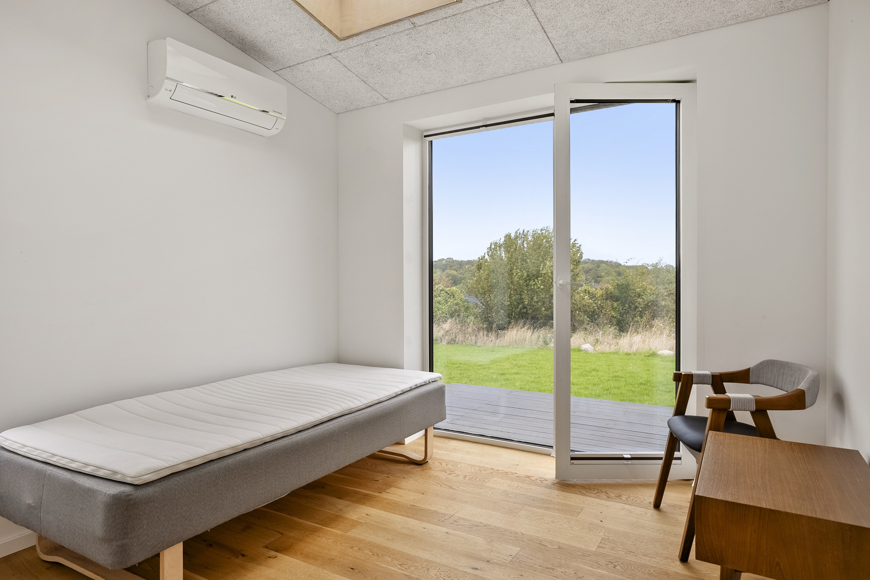 Fremhævet soveværelse billede i fuldskærmstilstand. Billede af Blokhusskoven 31, 6100 Haderslev