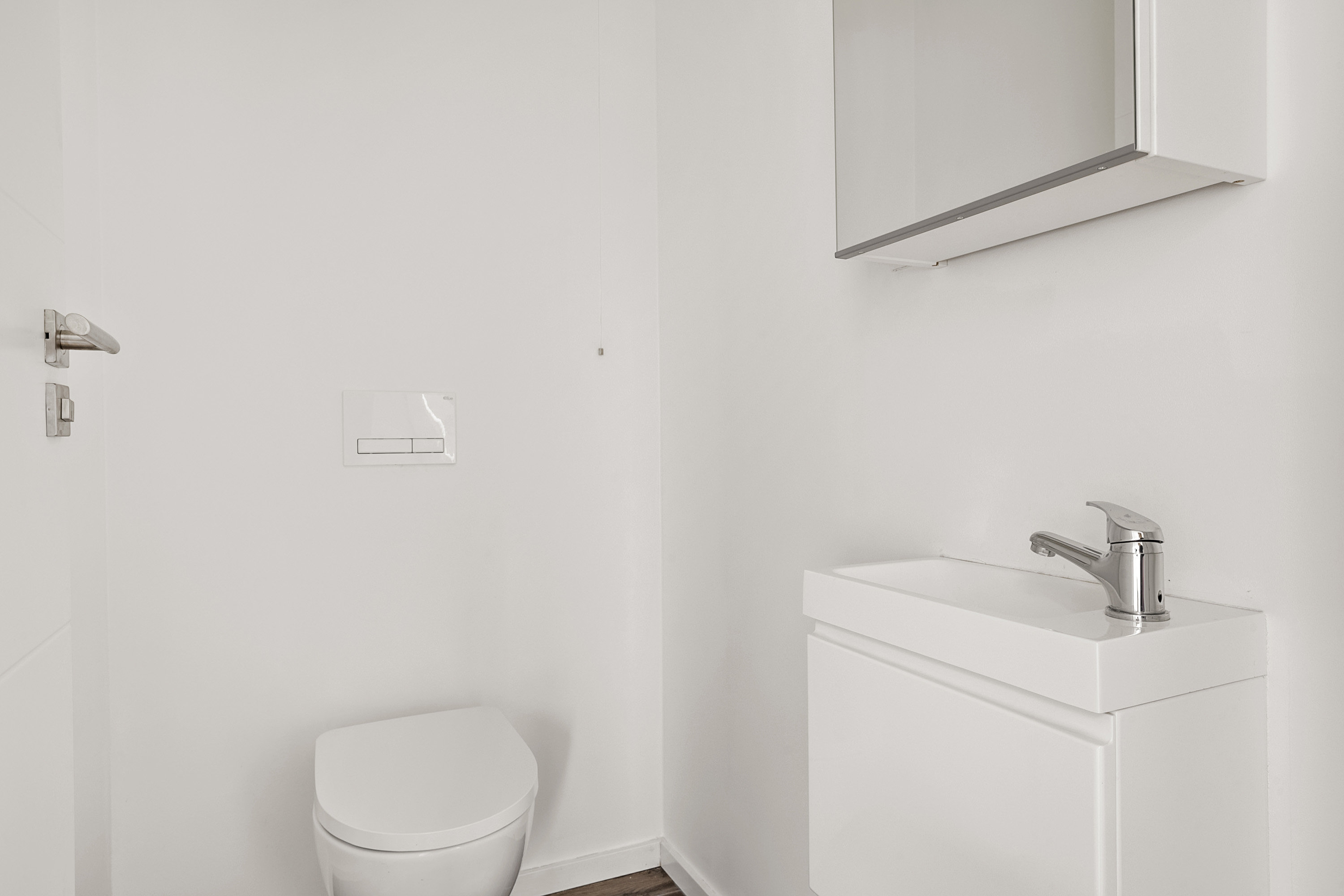 Fremhævet toilet billede i fuldskærmstilstand. Billede af Blokhusskoven 31, 6100 Haderslev