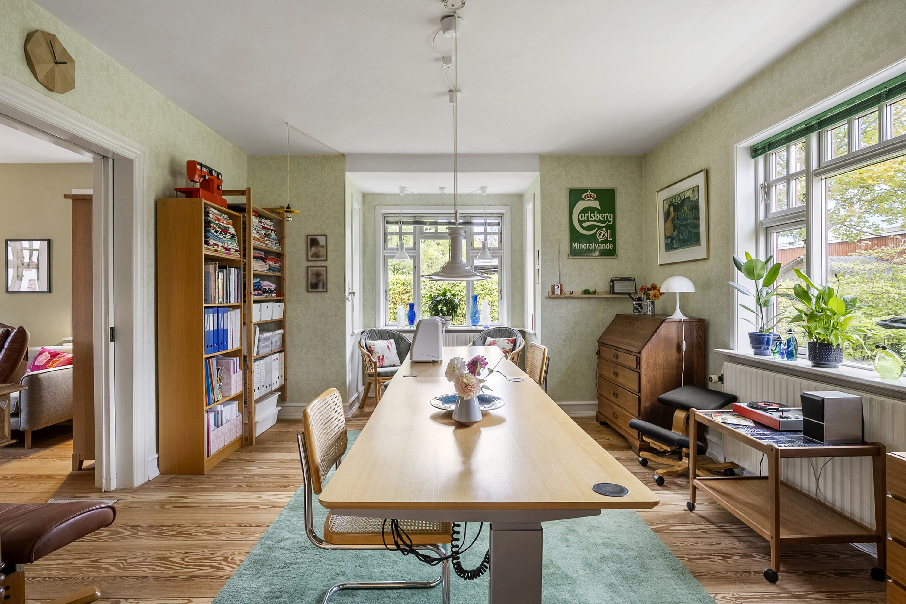 Fremhævet stue billede i fuldskærmstilstand. Billede af Boeslunde Byvej 159, 4242 Boeslunde