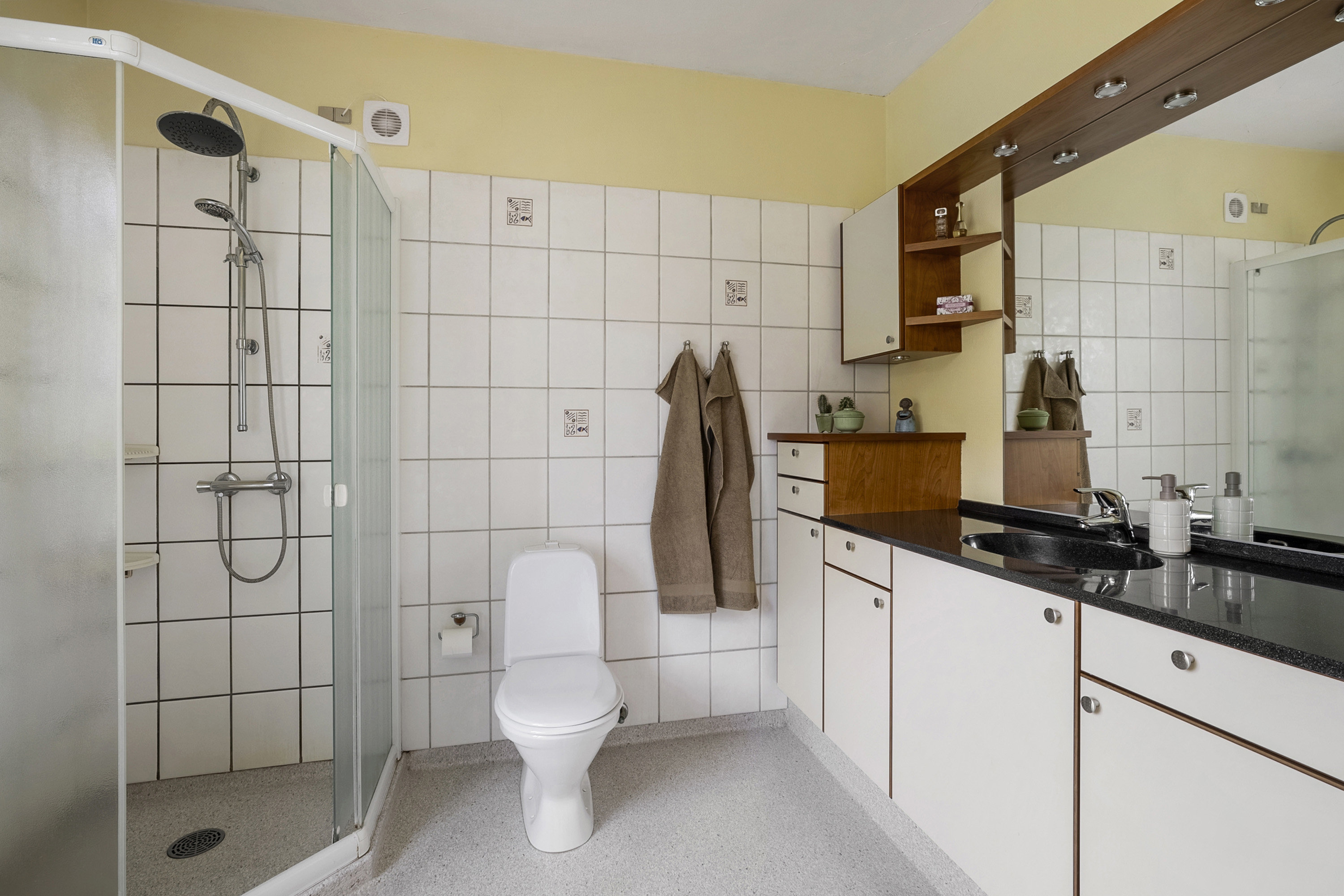 Fremhævet badeværelse billede i fuldskærmstilstand. Billede af Boeslunde Byvej 159, 4242 Boeslunde