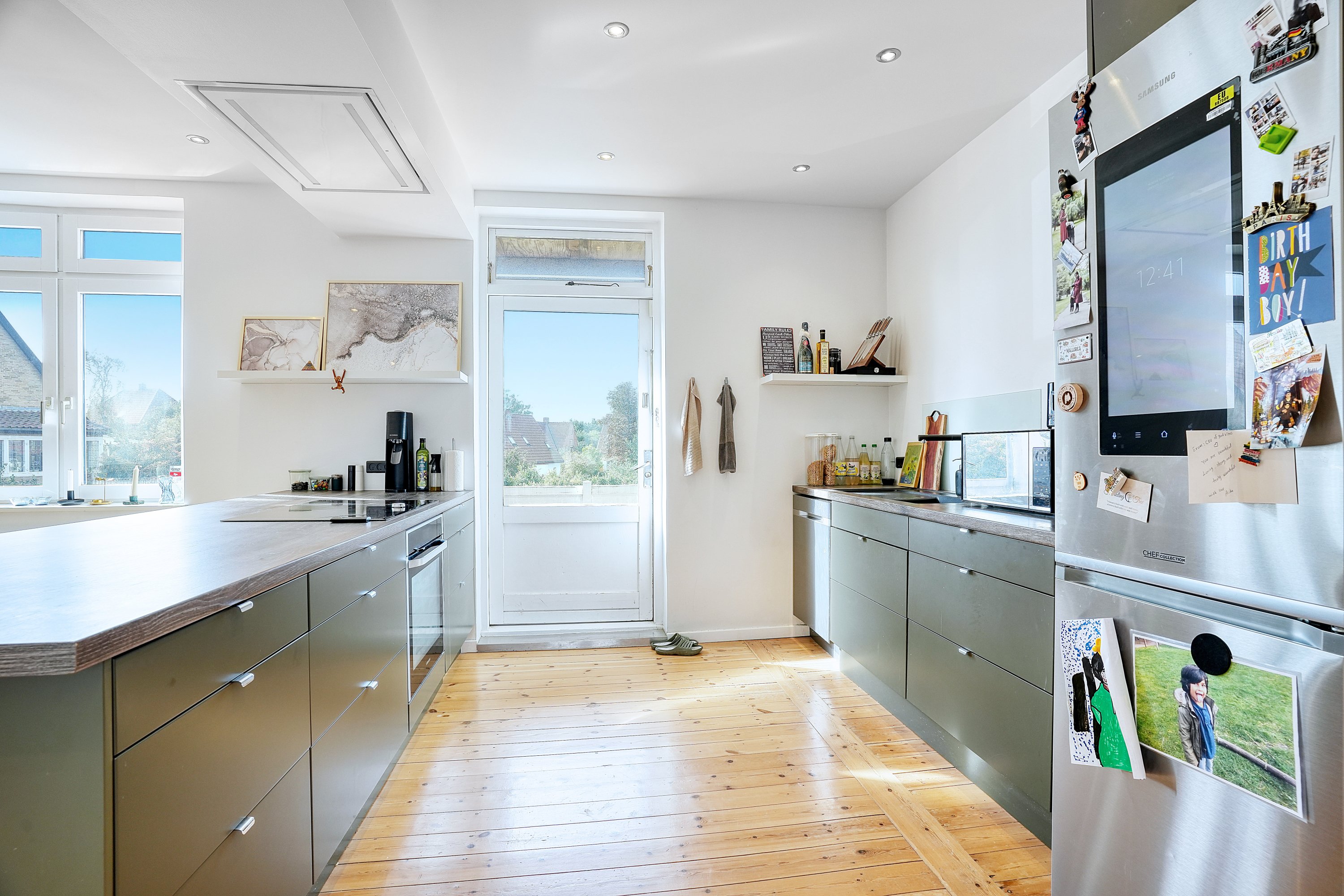 Fremhævet køkken billede i fuldskærmstilstand. Billede af Lyngbyvej 327, st.., 2820 Gentofte