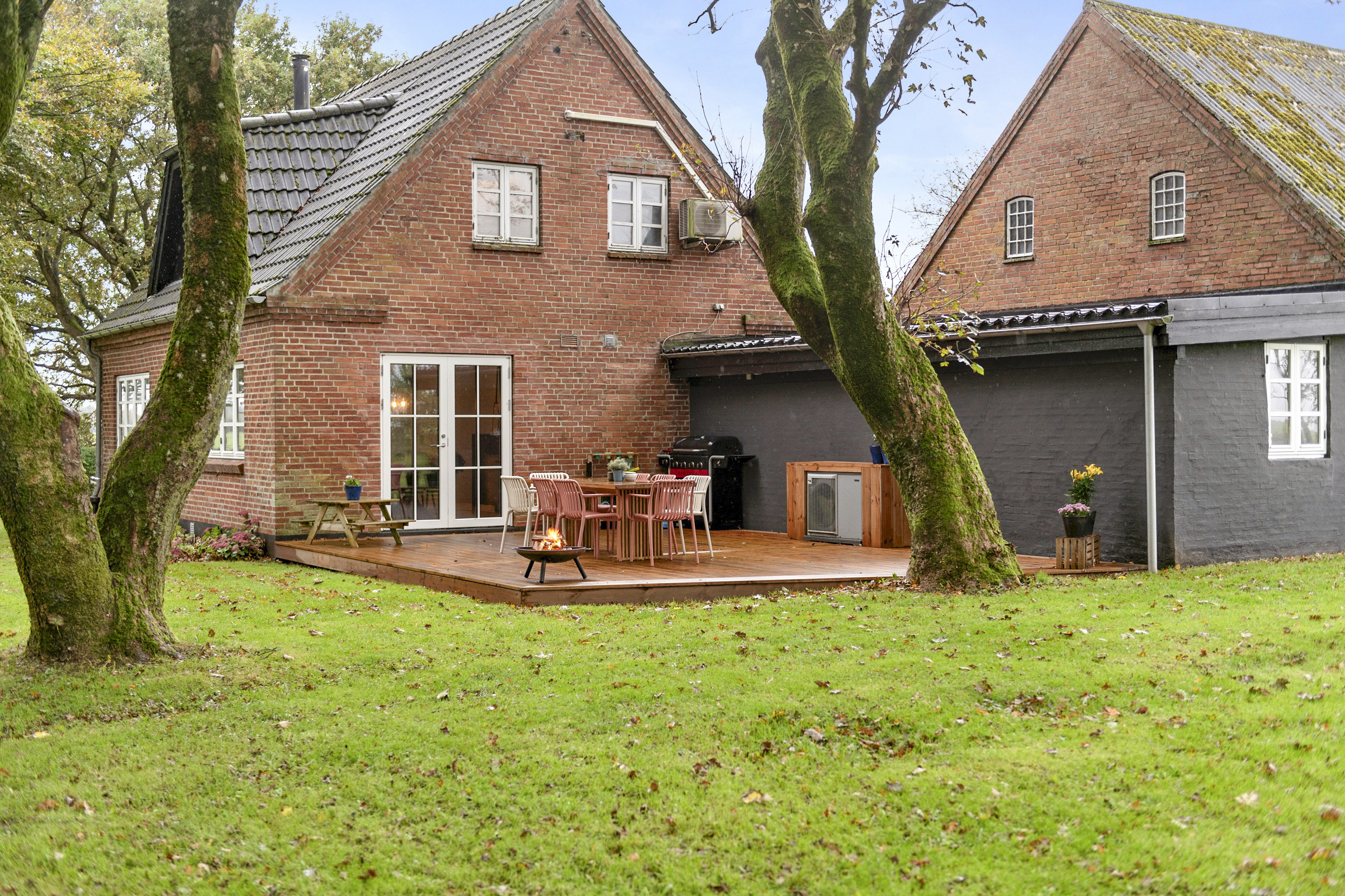 Fremhævet ejendommen billede i fuldskærmstilstand. Billede af Ringkøbingvej 285, Hindsig, 6800 Varde