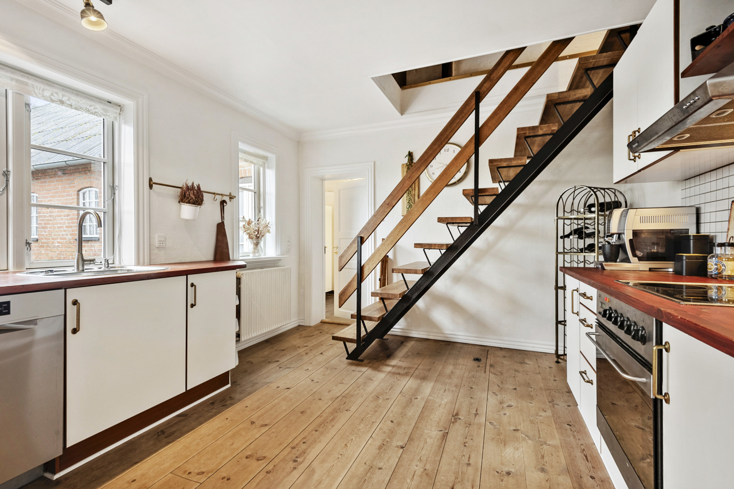 Fremhævet køkken billede i fuldskærmstilstand. Billede af Ringkøbingvej 285, Hindsig, 6800 Varde