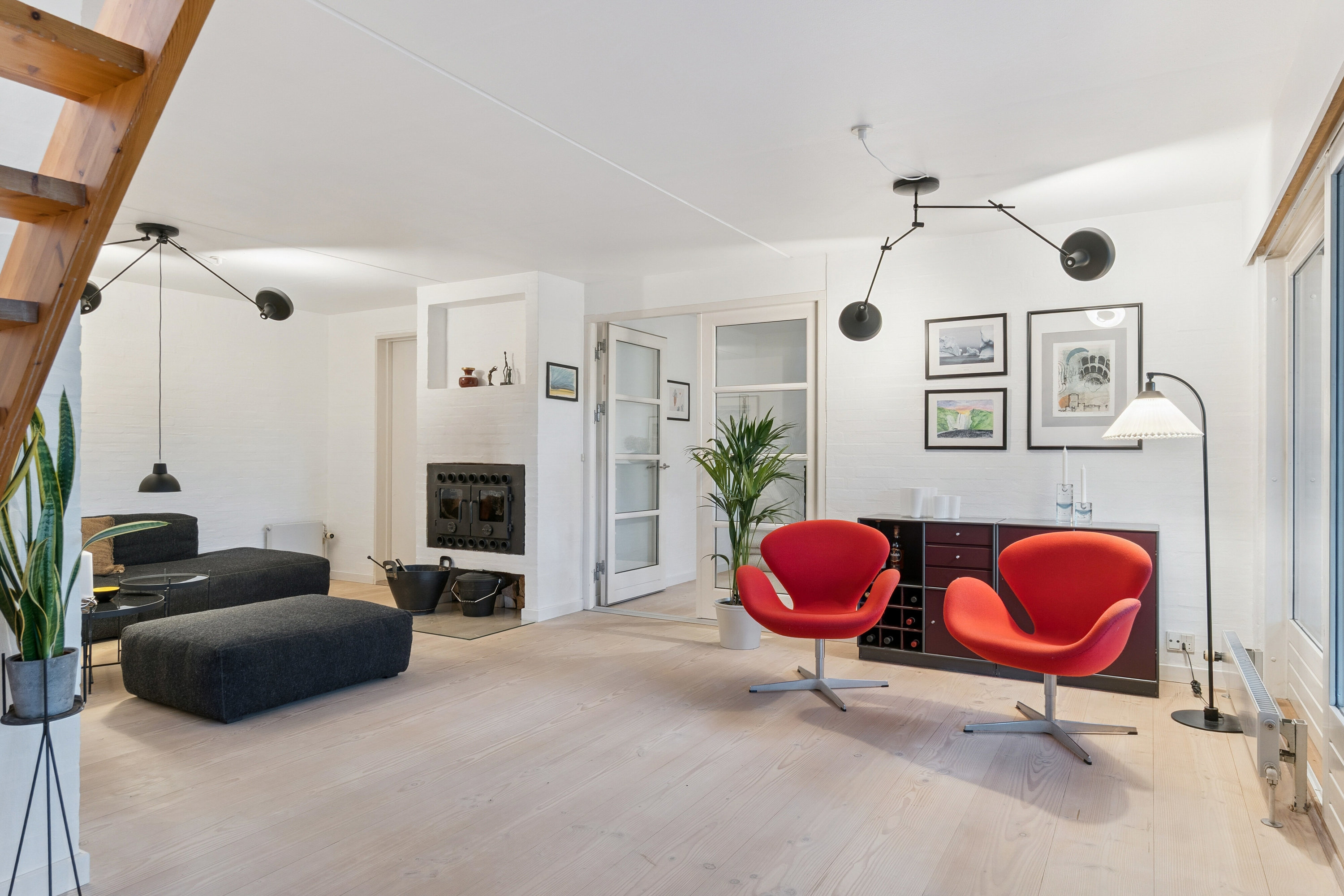 Fremhævet stue billede i fuldskærmstilstand. Billede af Borrekrattet 1A, 2800 Kongens Lyngby