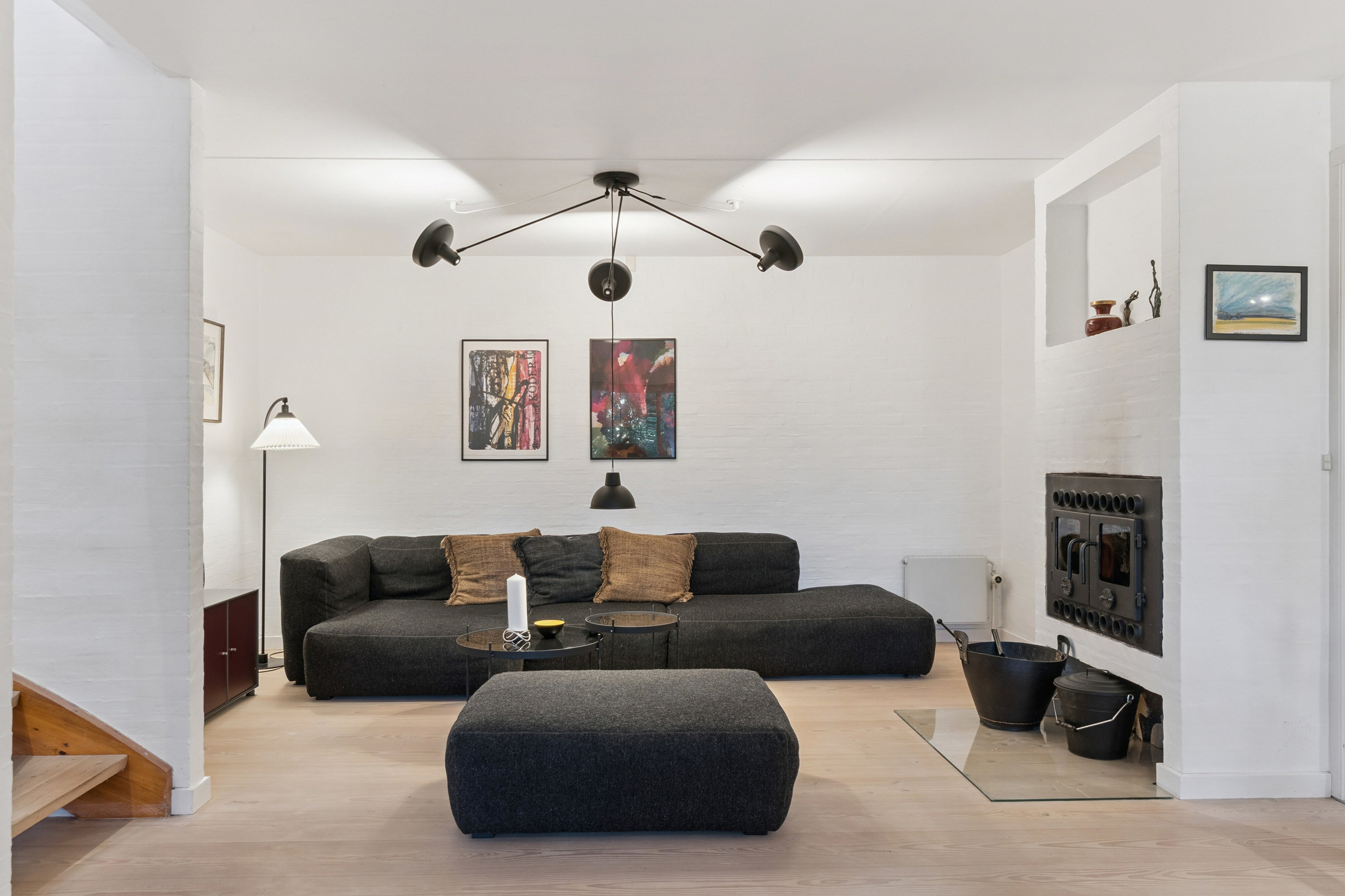 Fremhævet stue billede i fuldskærmstilstand. Billede af Borrekrattet 1A, 2800 Kongens Lyngby