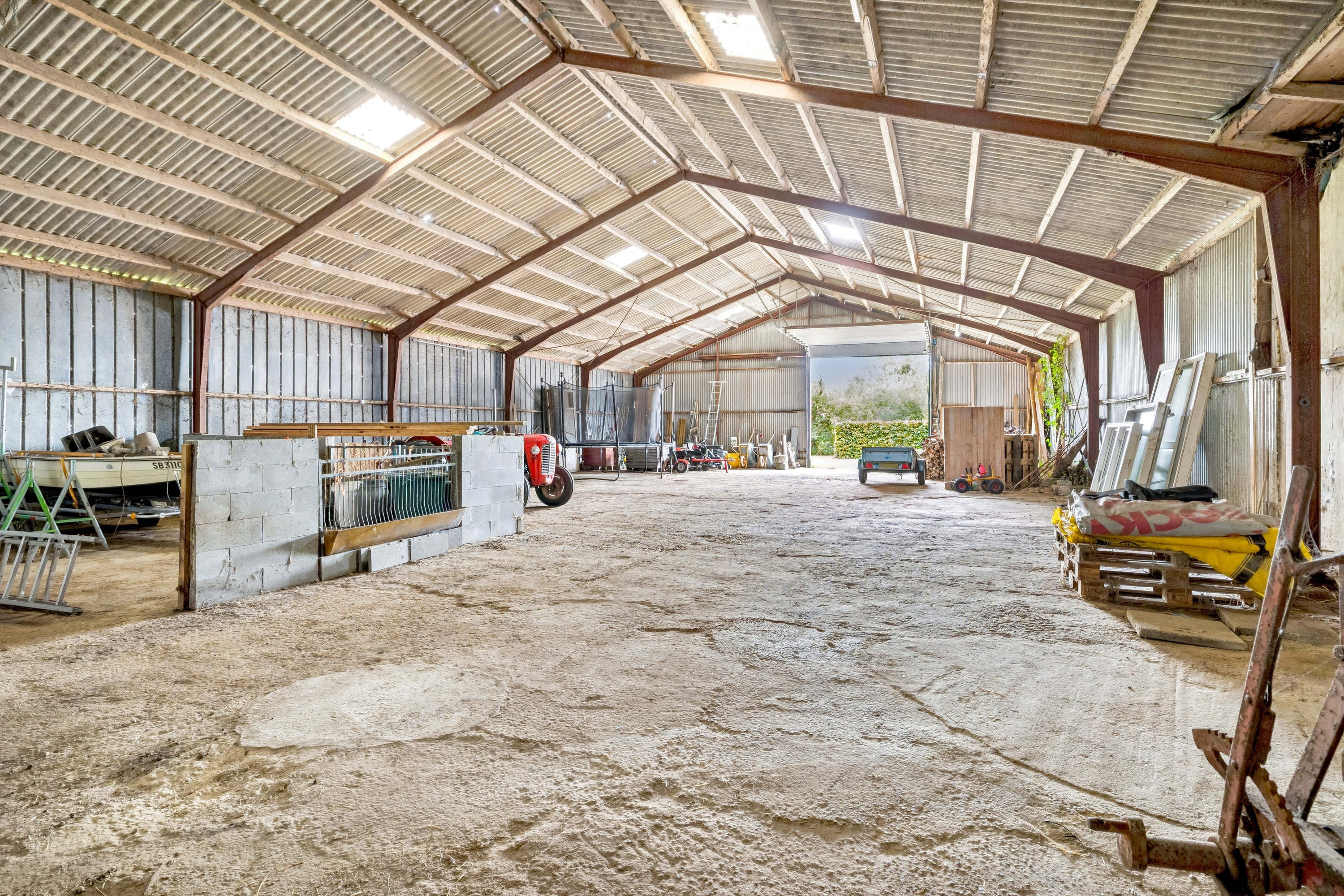 Fremhævet udhus billede i fuldskærmstilstand. Billede af Randersvej 112, 8680 Ry