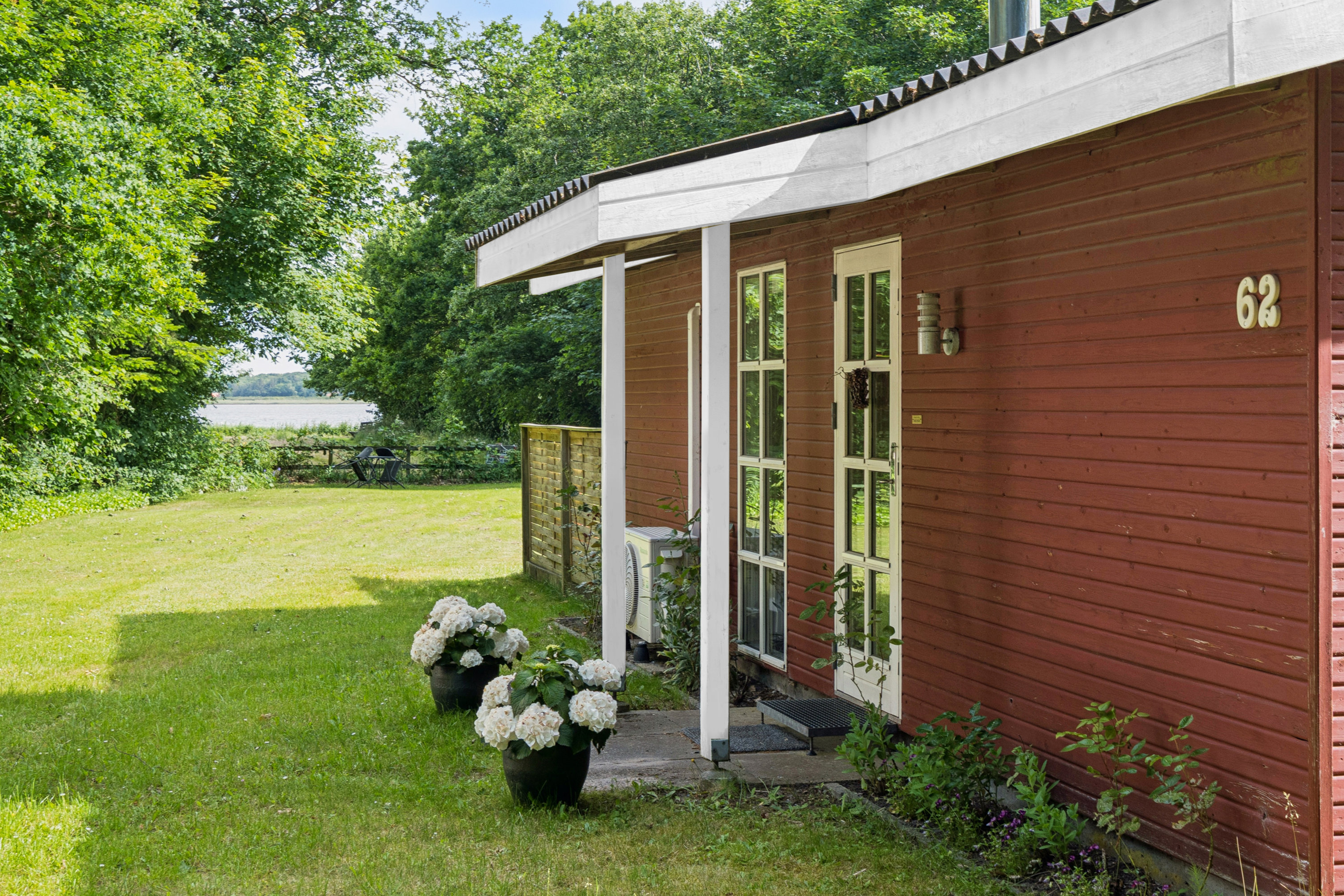 Fremhævet  billede i fuldskærmstilstand. Billede af Frydenstrand 62, Mou, 9280 Storvorde