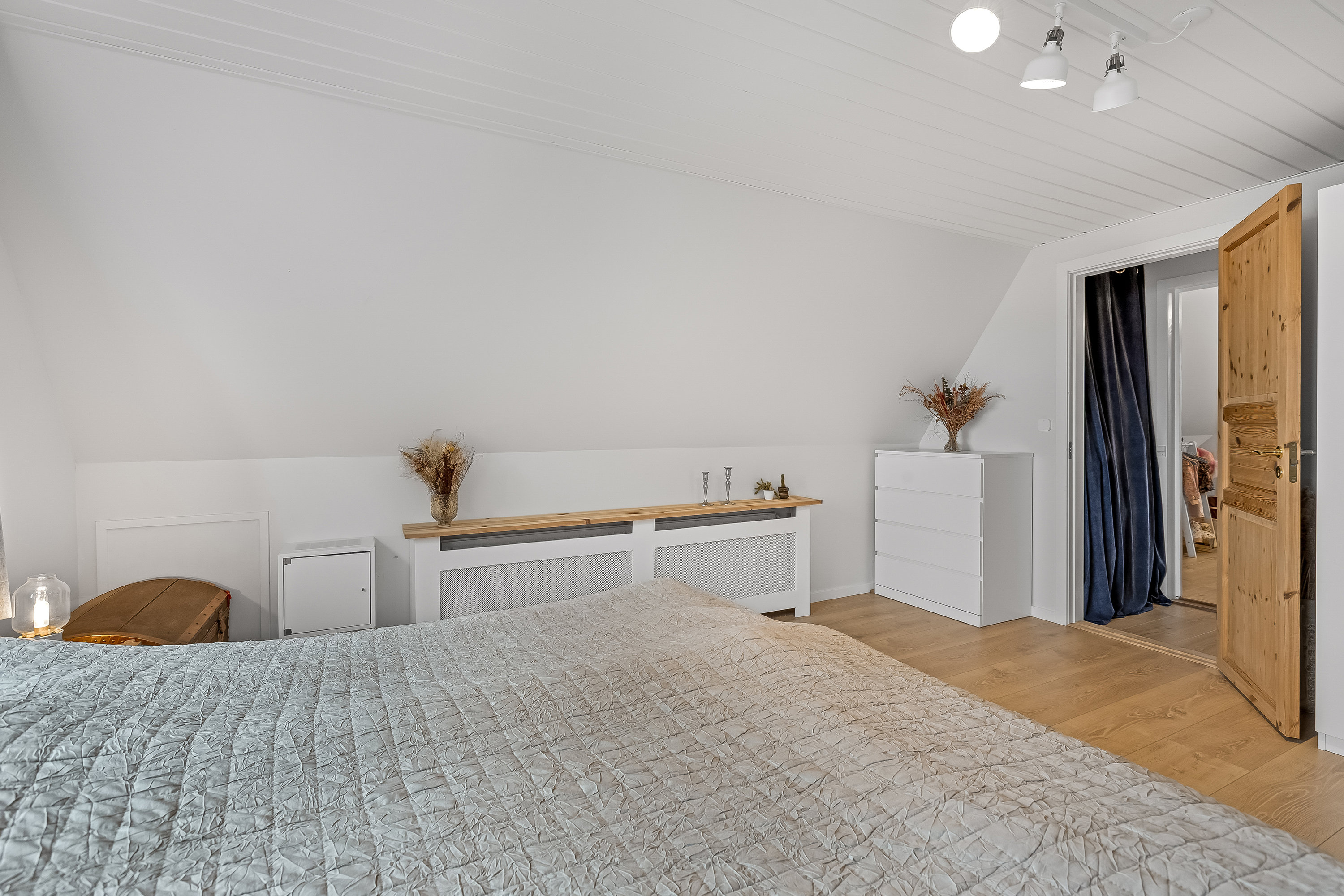 Fremhævet soveværelse billede i fuldskærmstilstand. Billede af Kikkebjergvej 31, Nordby, 6720 Fanø