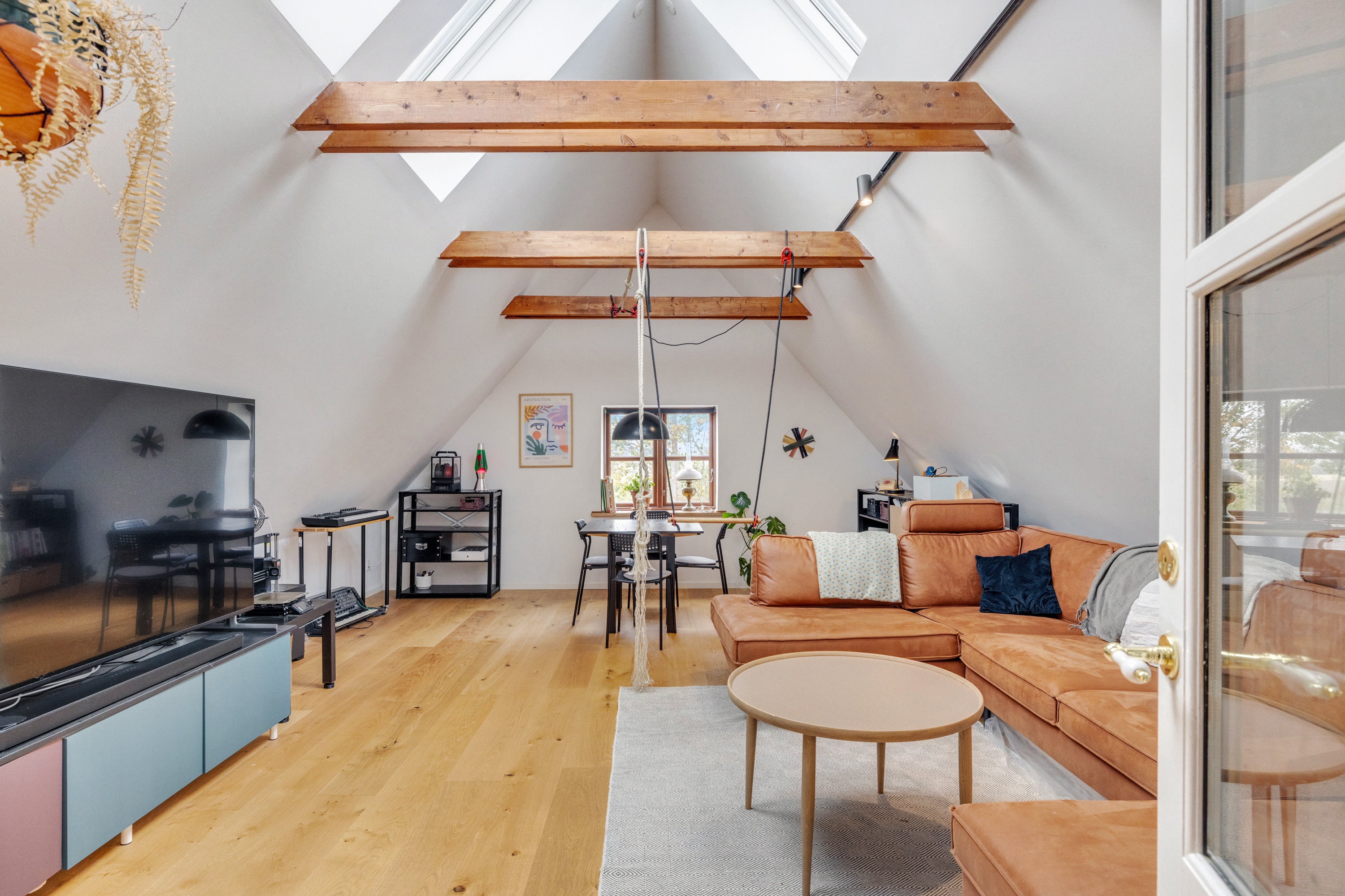 Fremhævet  billede i fuldskærmstilstand. Billede af Lilleringvej 1, Storring, 8464 Galten