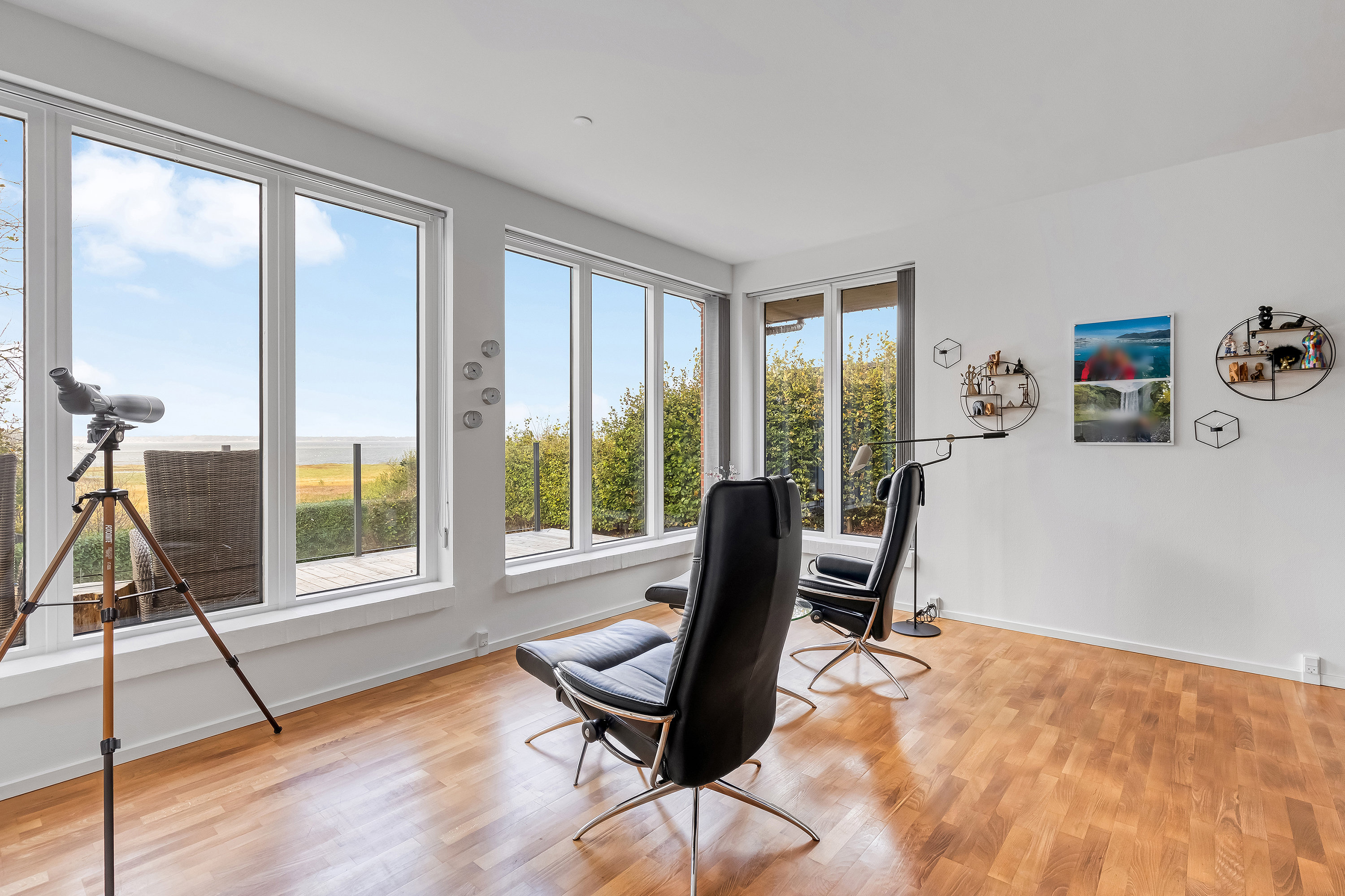 Fremhævet stue billede i fuldskærmstilstand. Billede af Strandbakken 25, Græse Bakkeby, 3600 Frederikssund