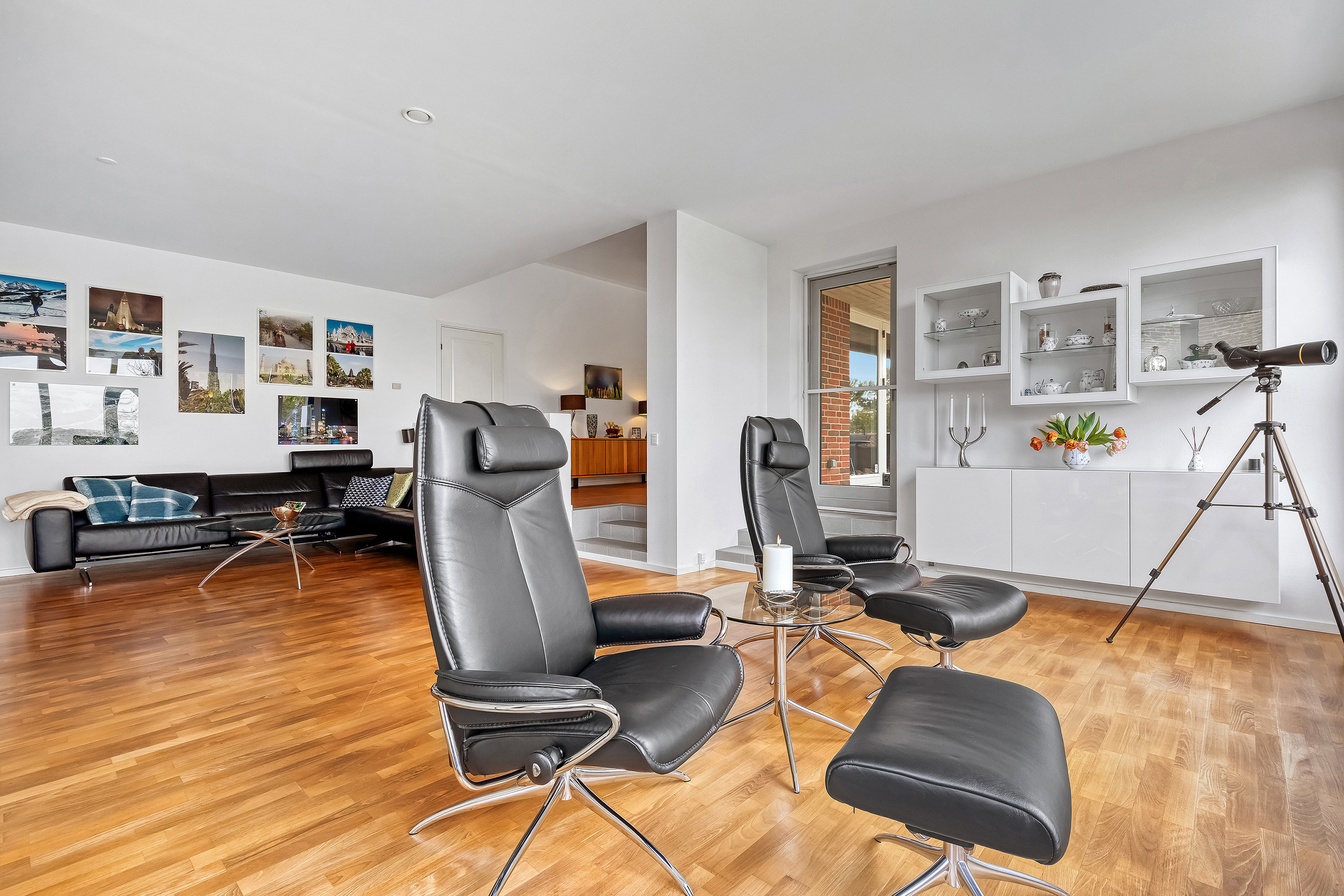 Fremhævet stue billede i fuldskærmstilstand. Billede af Strandbakken 25, Græse Bakkeby, 3600 Frederikssund