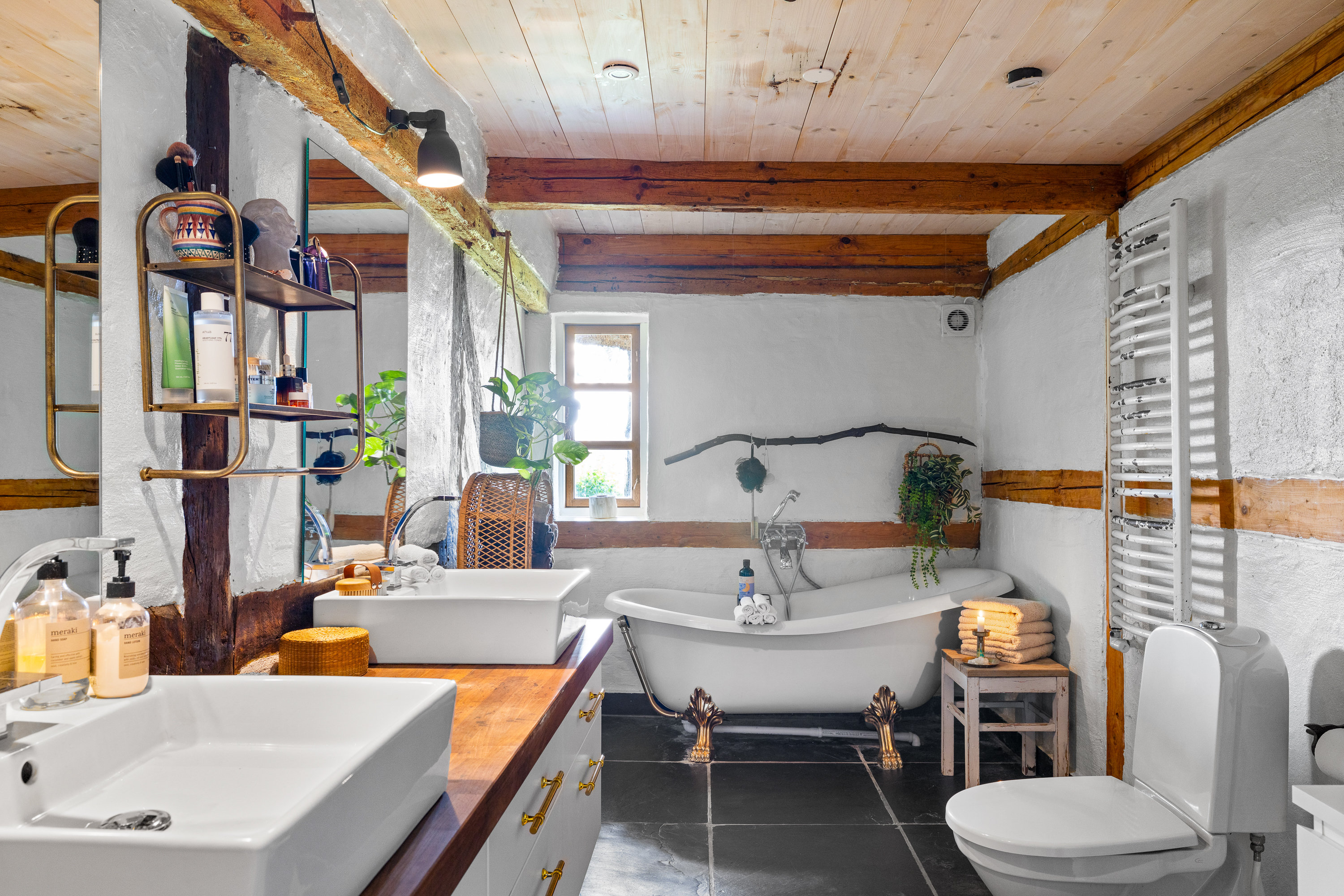 Fremhævet badeværelse billede i fuldskærmstilstand. Billede af Odensevej 214, 5600 Faaborg