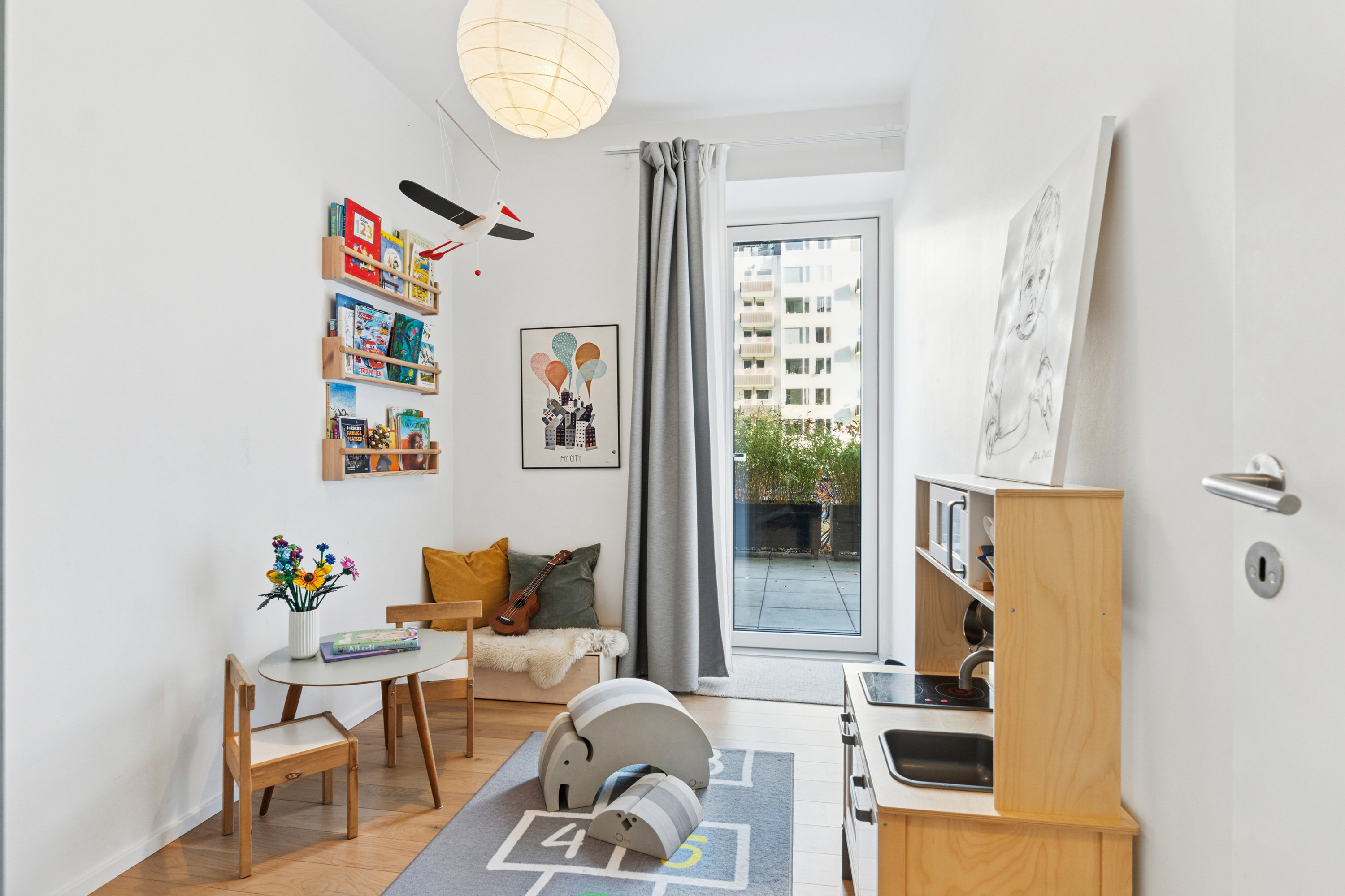 Fremhævet arbejdsværelse billede i fuldskærmstilstand. Billede af Islands Brygge 38A, st.. tv., 2300 København S