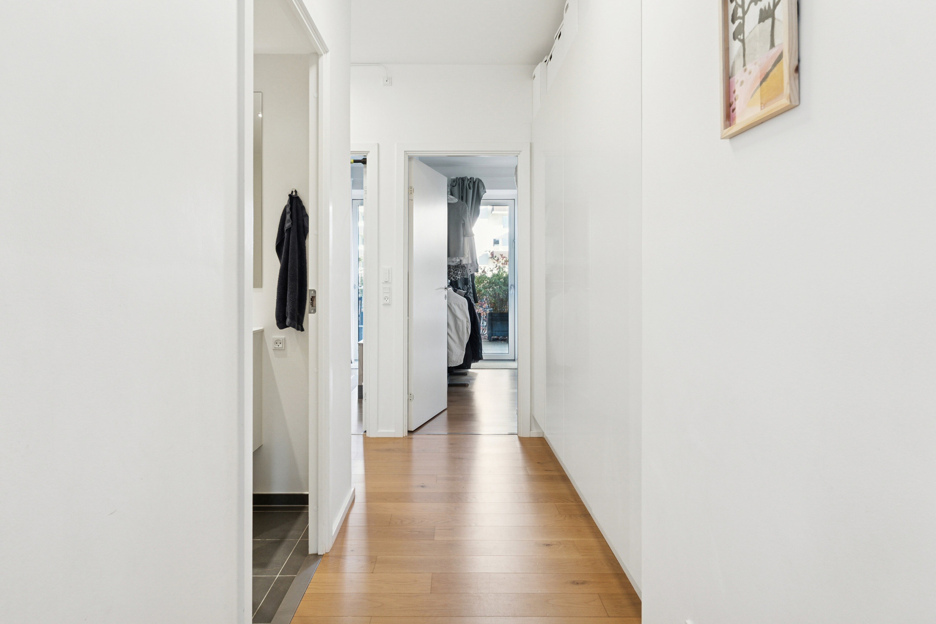 Fremhævet hall billede i fuldskærmstilstand. Billede af Islands Brygge 38A, st.. tv., 2300 København S