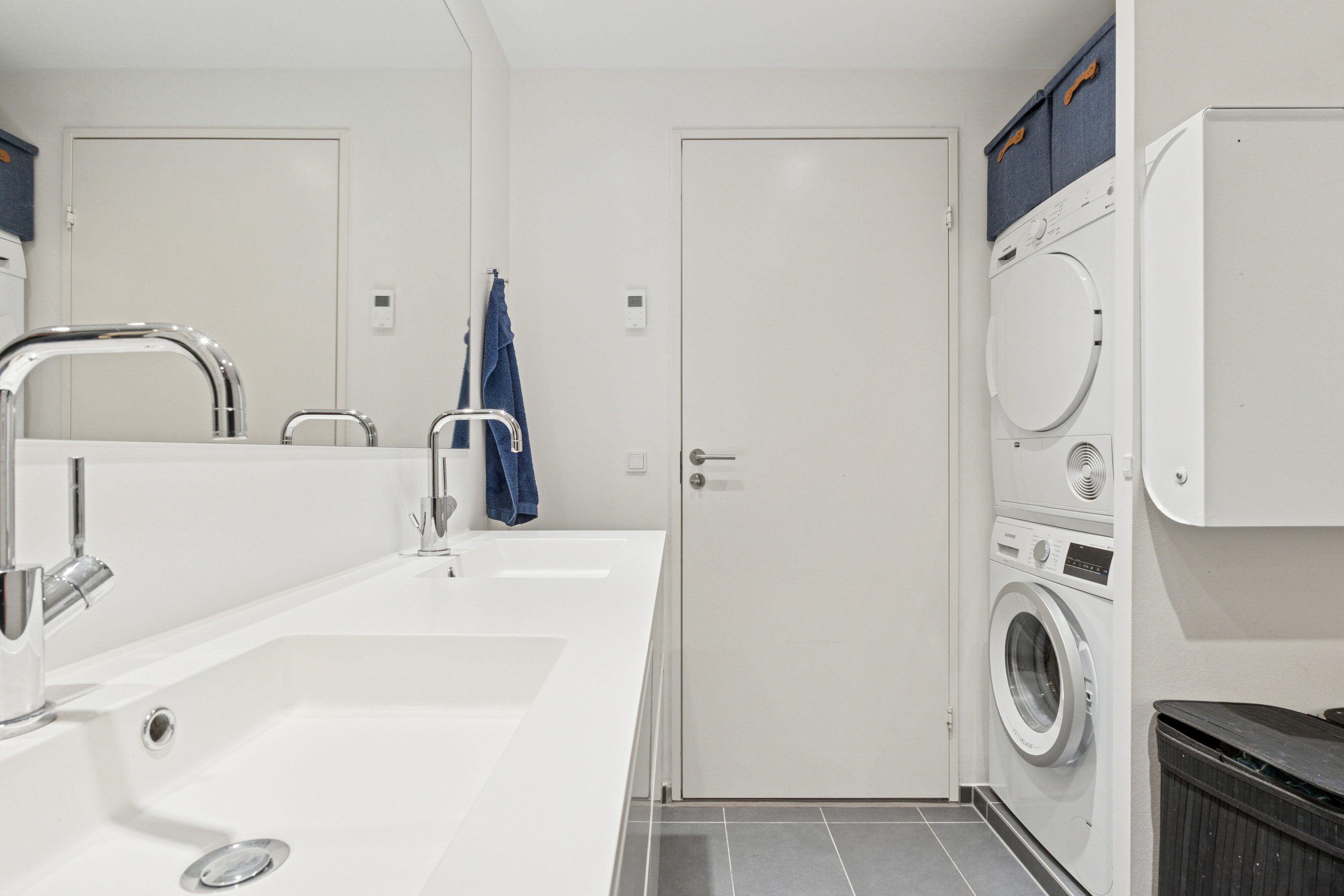 Fremhævet badeværelse billede i fuldskærmstilstand. Billede af Islands Brygge 38A, st.. tv., 2300 København S