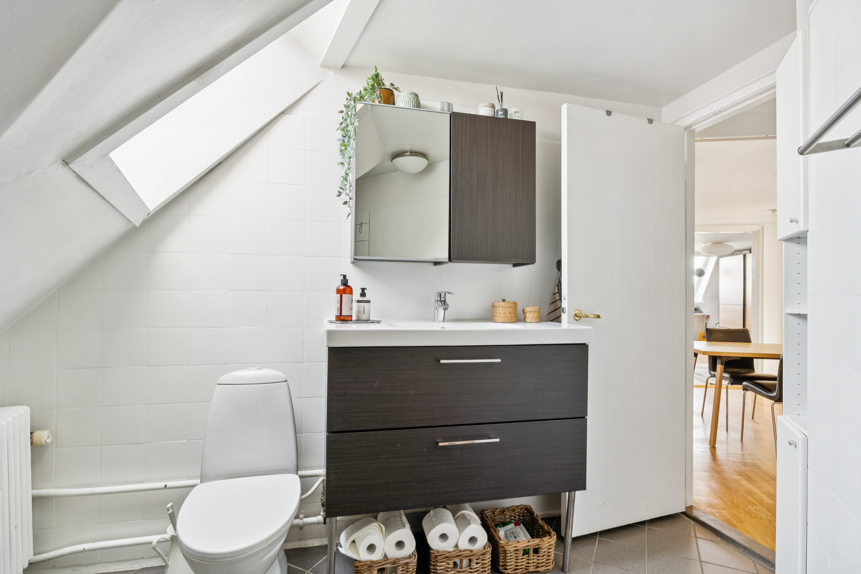 Fremhævet badeværelse billede i fuldskærmstilstand. Billede af Strandboulevarden 105, 5. tv., 2100 København Ø