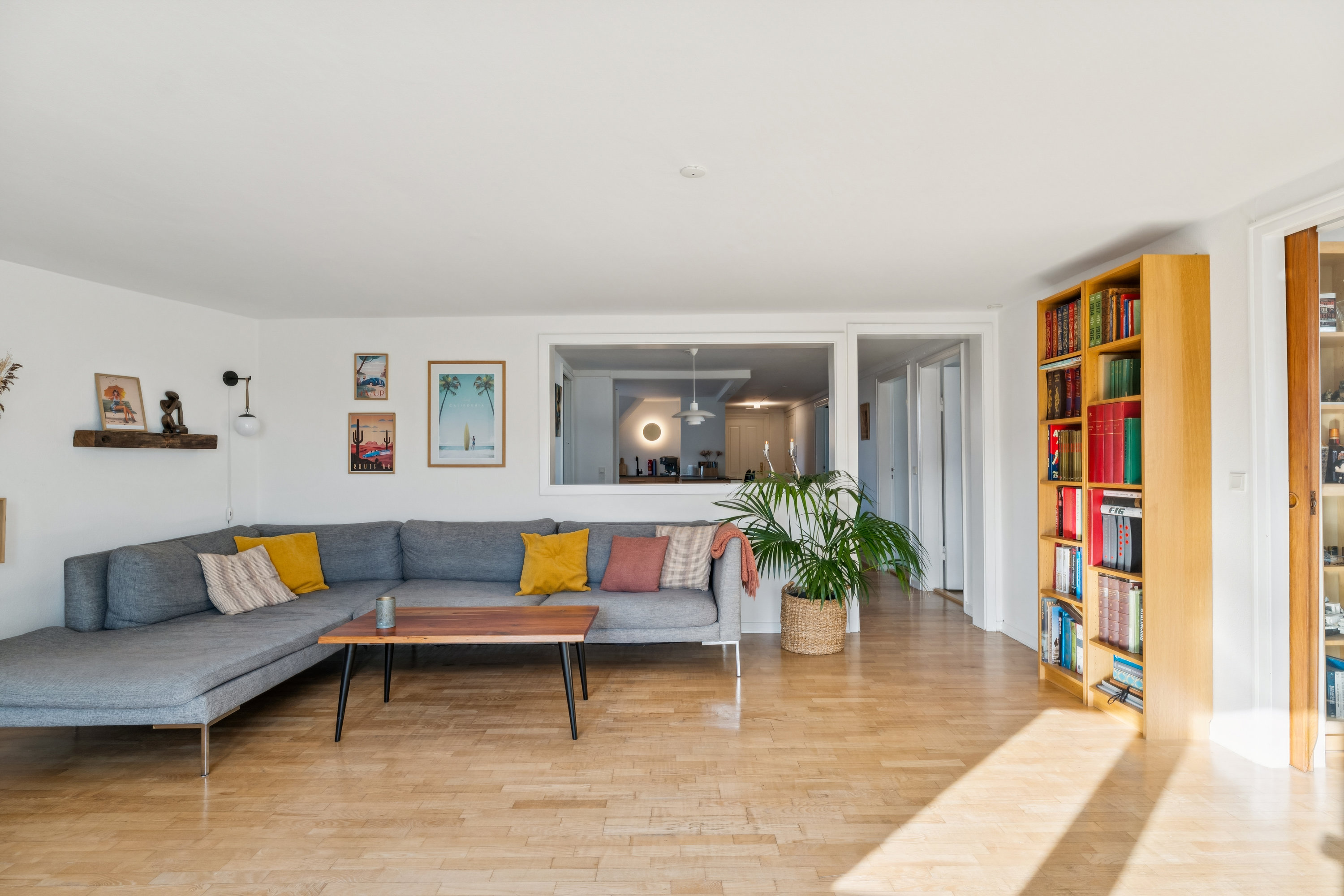 Fremhævet stue billede i fuldskærmstilstand. Billede af Strandboulevarden 105, 5. tv., 2100 København Ø