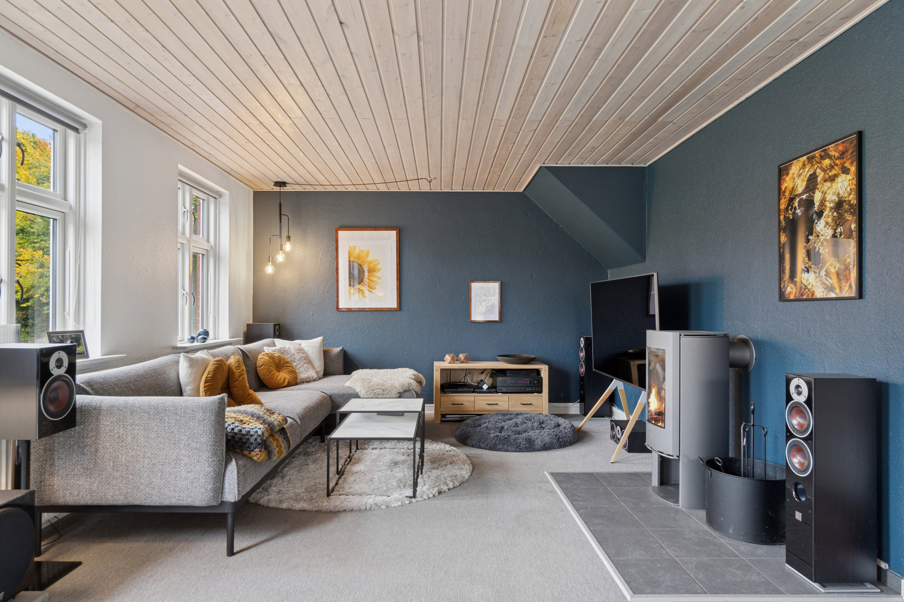 Fremhævet stue billede i fuldskærmstilstand. Billede af Vindumvej 157, 8840 Rødkærsbro