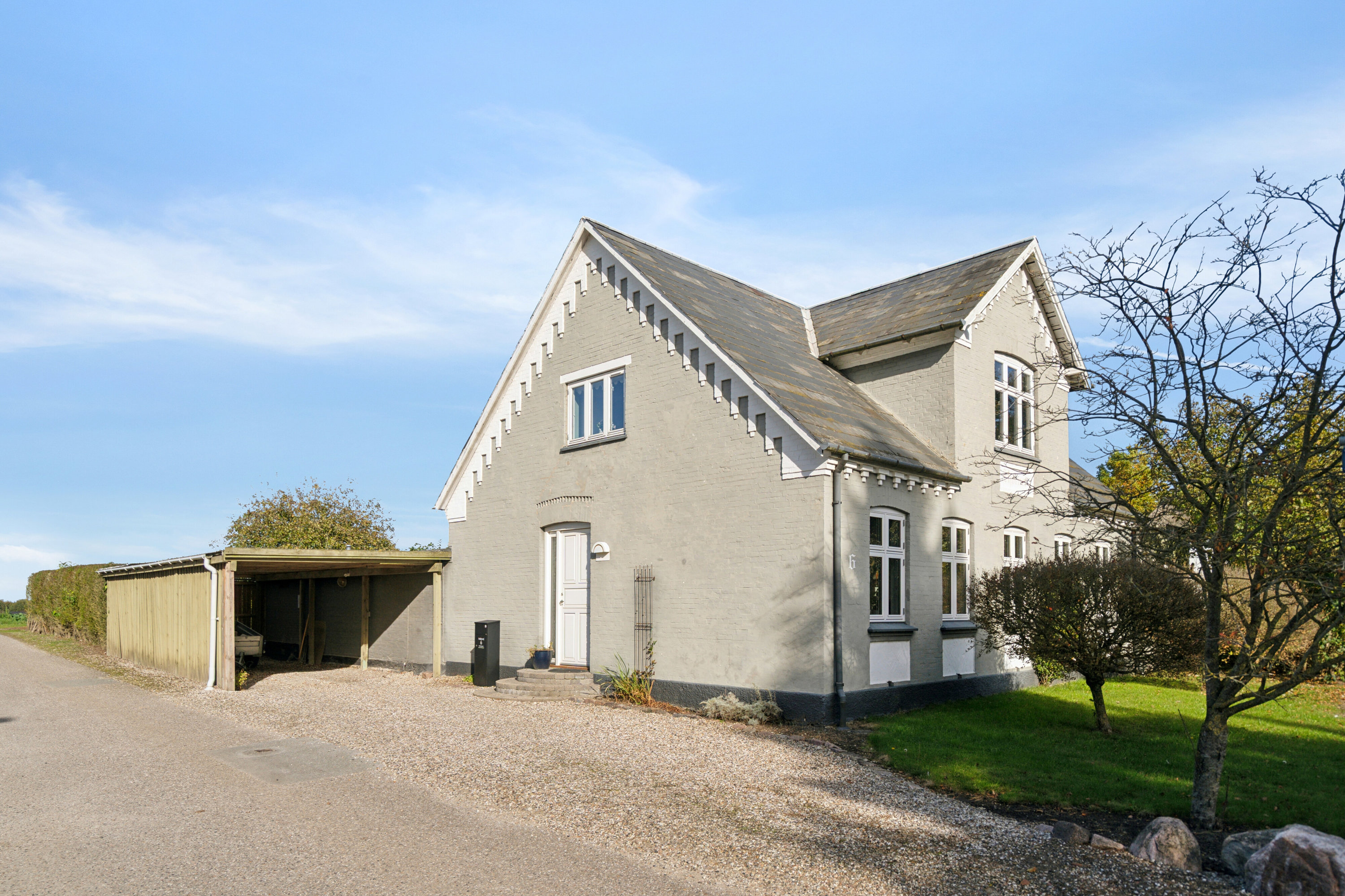 Fremhævet udendørs billede i fuldskærmstilstand. Billede af Højbyvej 6, Højby, 5260 Odense S