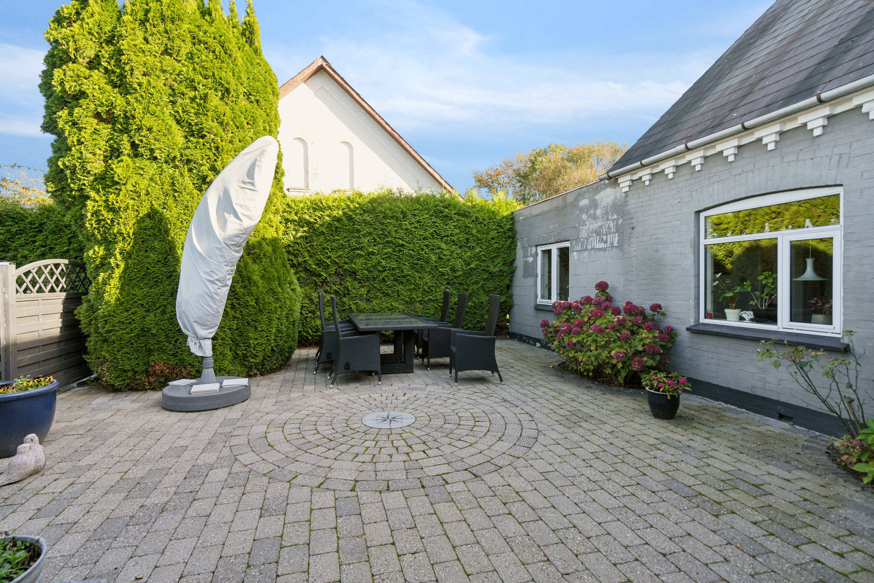 Fremhævet udendørs billede i fuldskærmstilstand. Billede af Højbyvej 6, Højby, 5260 Odense S