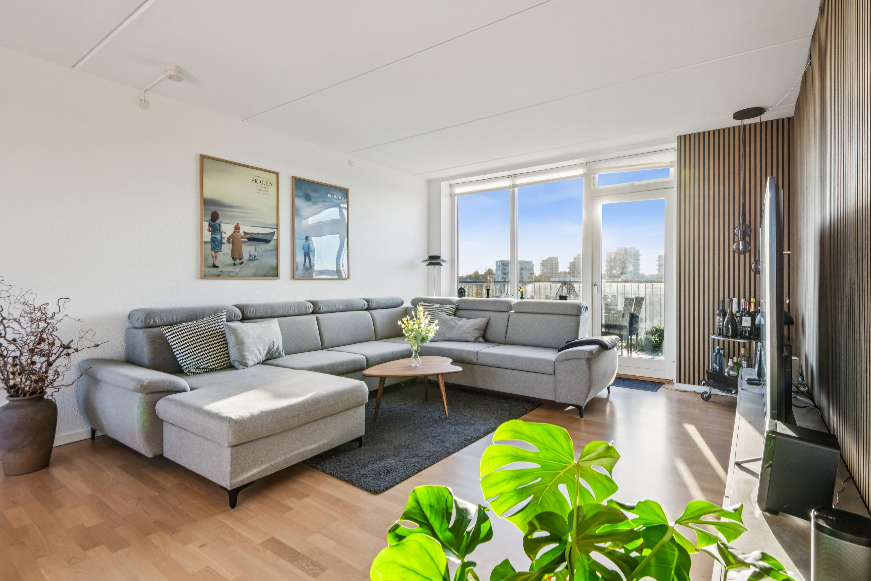 Fremhævet stue billede i fuldskærmstilstand. Billede af Blegkilde Alle 53, 3. th., 9000 Aalborg