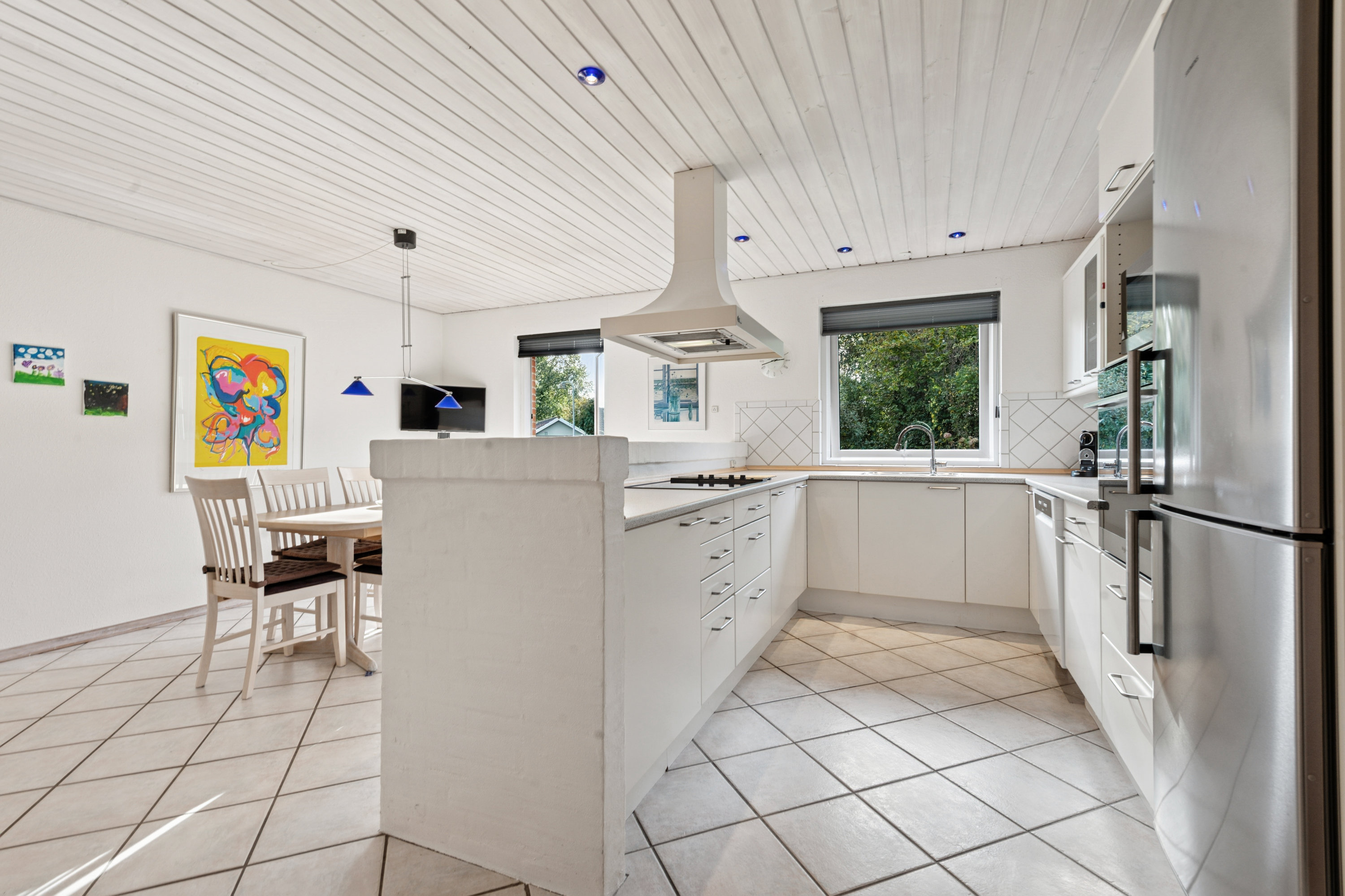 Fremhævet køkken billede i fuldskærmstilstand. Billede af Ådalsvej 8, 2635 Ishøj