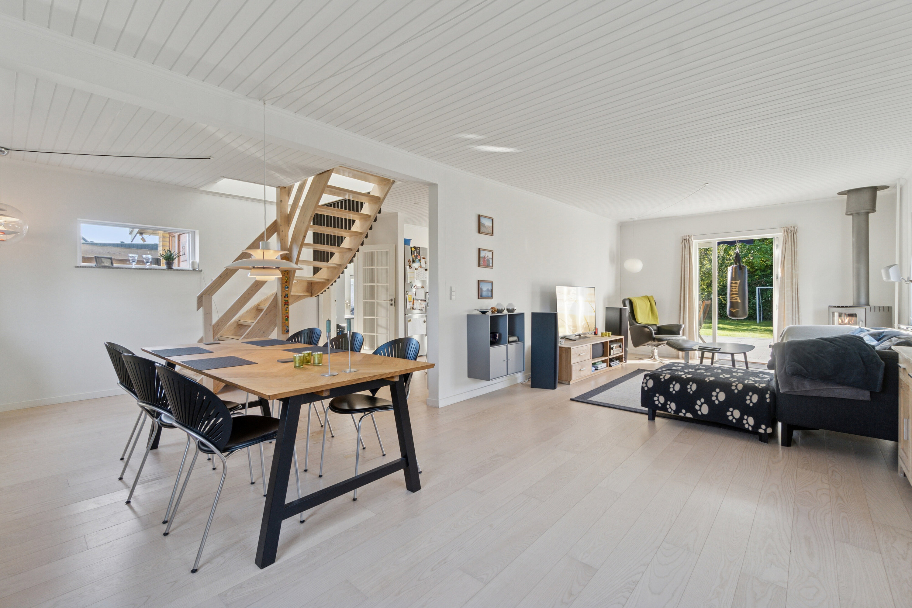 Fremhævet spisestue billede i fuldskærmstilstand. Billede af Rudebækvej 11, 2610 Rødovre